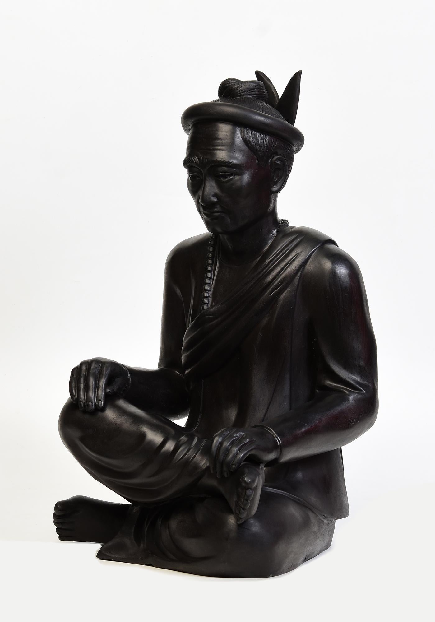 Fein gegossene asiatische Bronze-Heiliger-Mann-Skulptur (21. Jahrhundert und zeitgenössisch) im Angebot