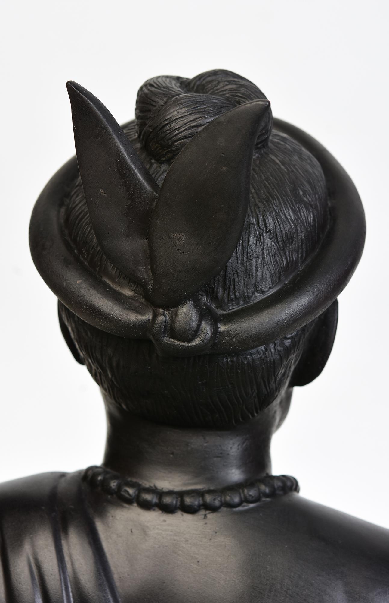 Fein gegossene asiatische Bronze-Heiliger-Mann-Skulptur im Angebot 3