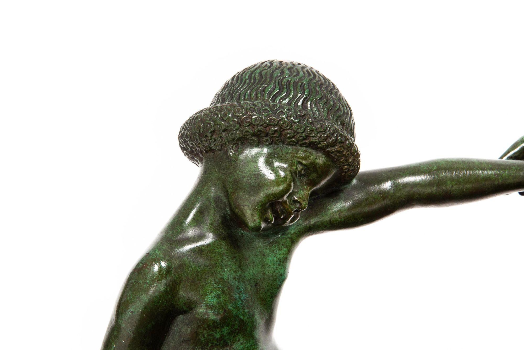 Escultura francesa Art Decó de bronce finamente fundido 