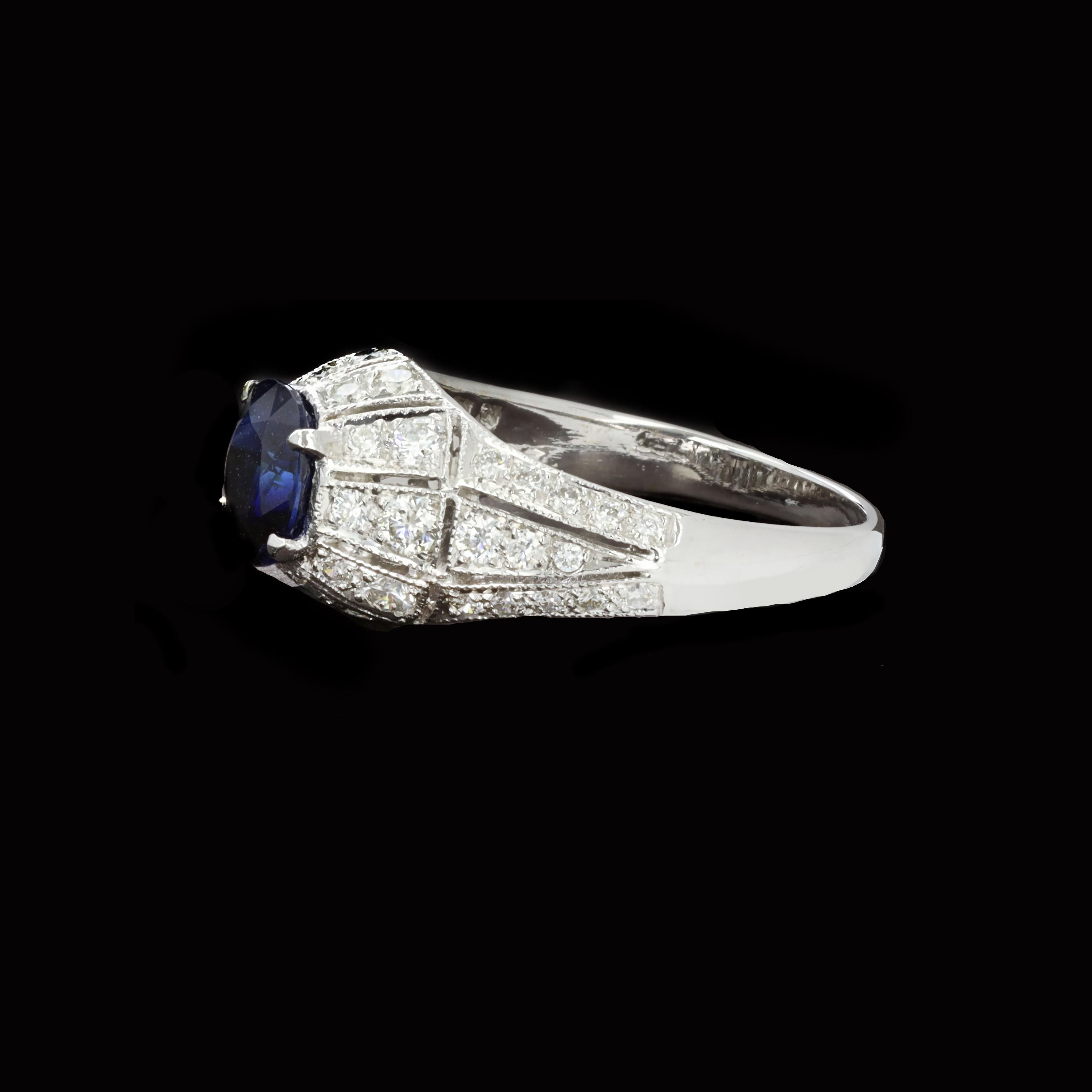 Finely Detailed Sapphire and Diamond Ring In Excellent Condition For Sale In NEW ORLEANS, LA