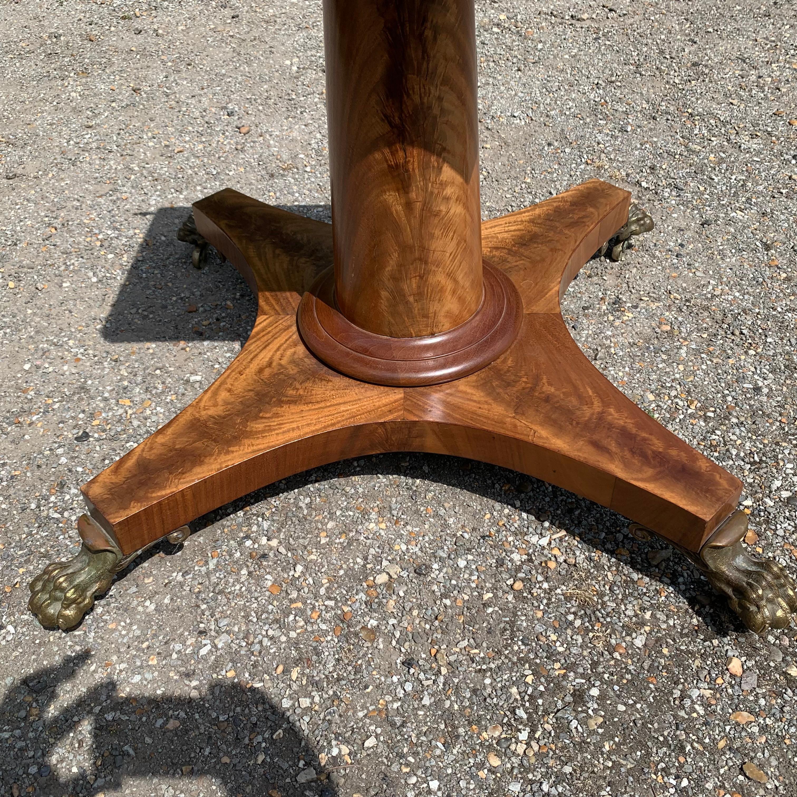 Finely Figured Mahogany Segmented Top Centre Table For Sale 5