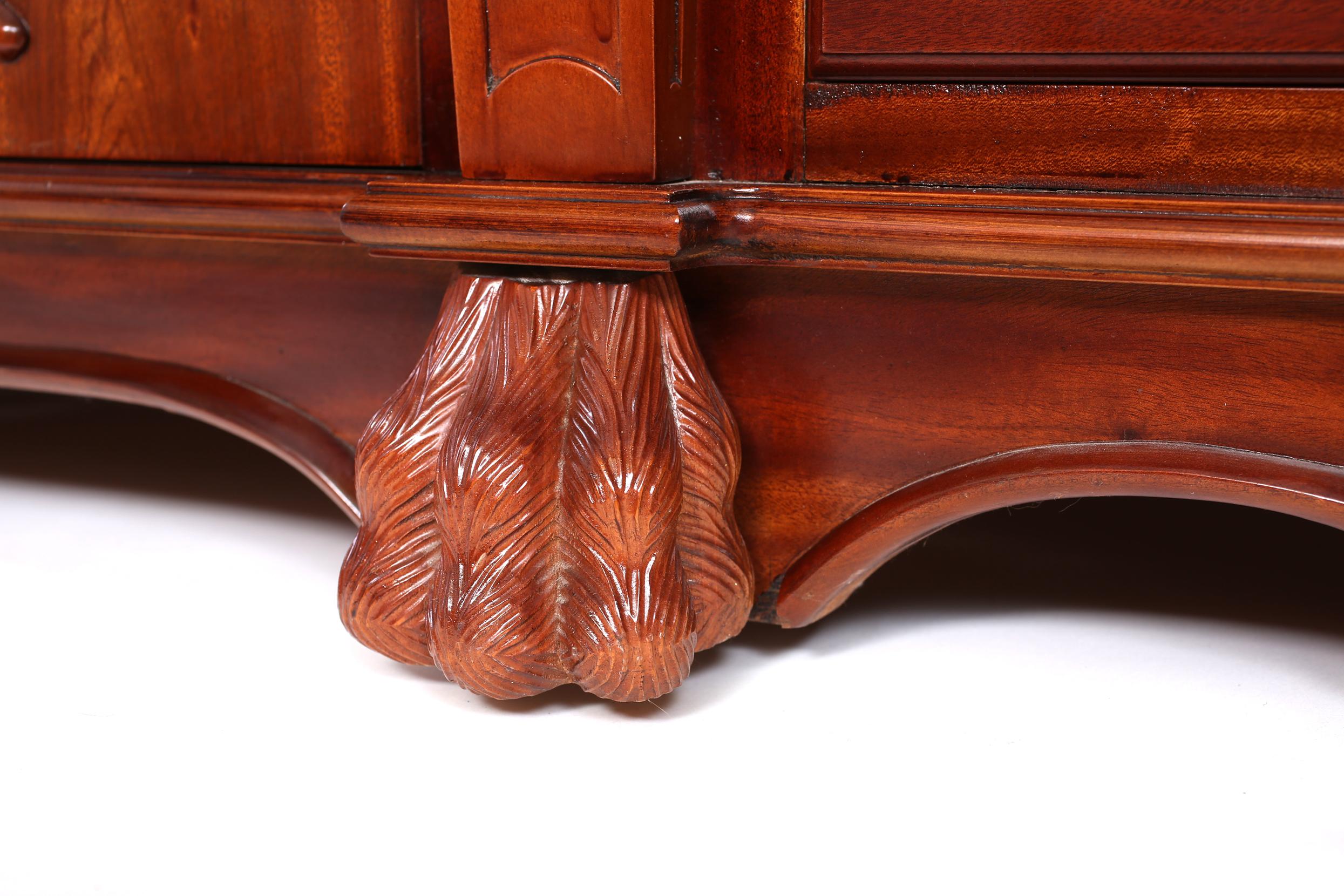 Finely Hand Carved Mahogany Wood Server / Sideboard For Sale 1