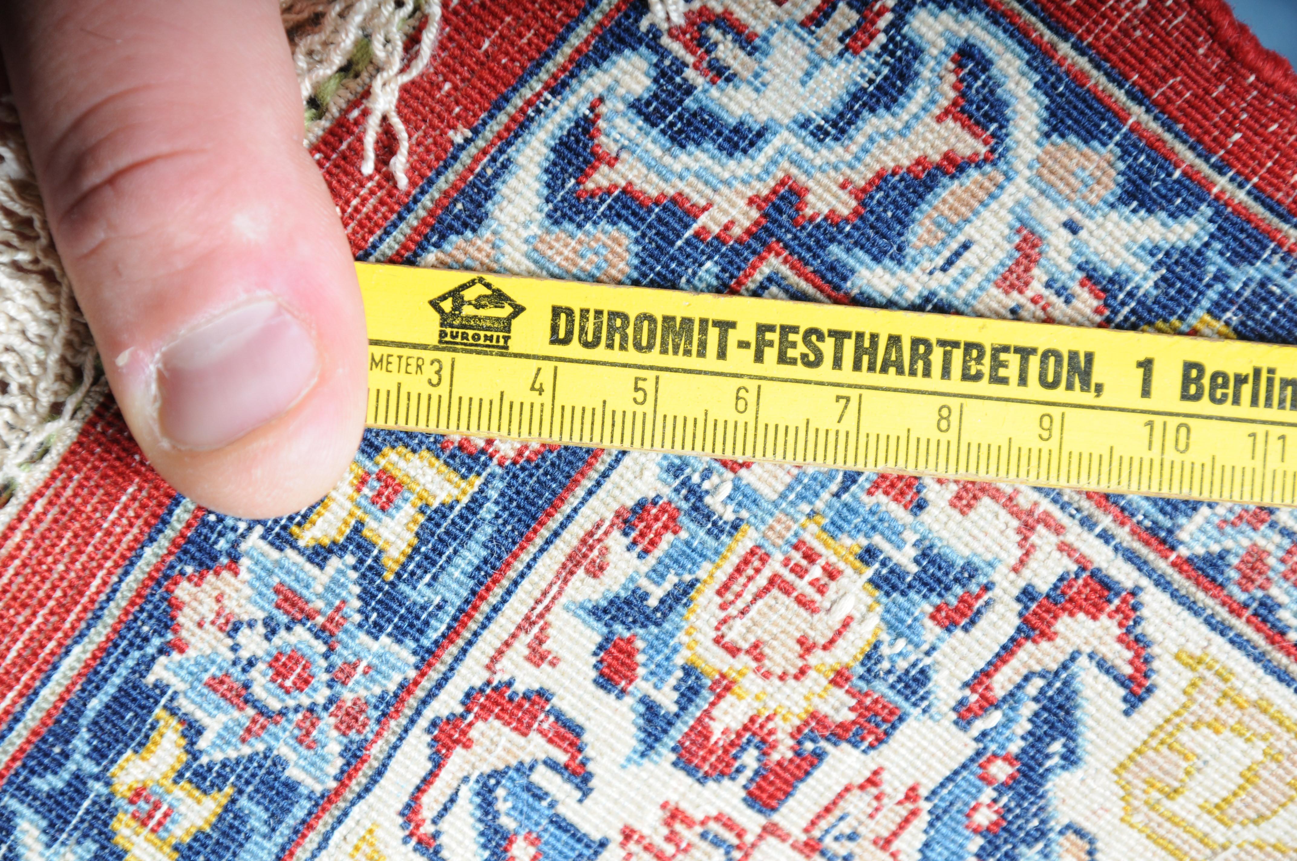 Fein geknüpfter luxuriöser Isfahan-Seidenteppich mit Seide. im Angebot 13