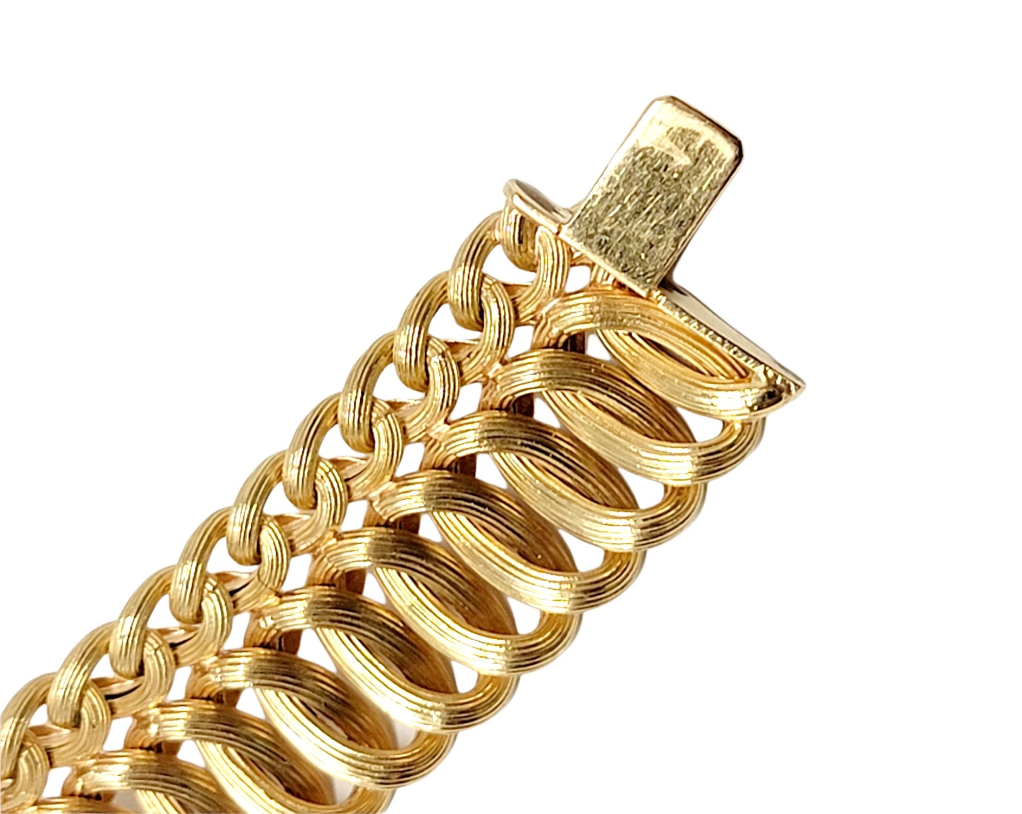 Finely Ridged and Polished 18 Karat Yellow Gold Woven Link Necklace For Sale 2