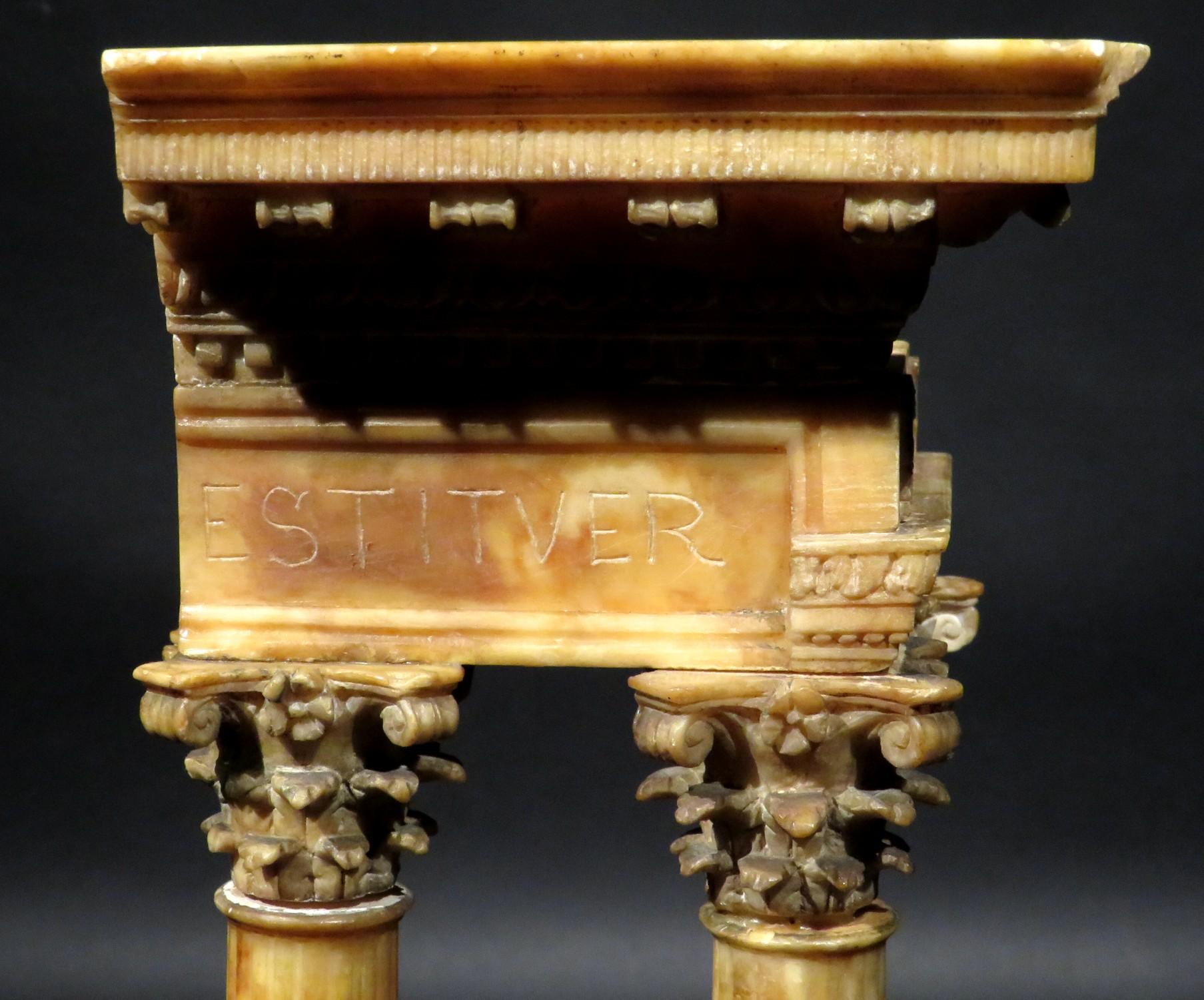 Fein geformtes Modell des Tempels des Vespasian im Grand Tour-Stil des Vespasian, um 1900 im Angebot 1