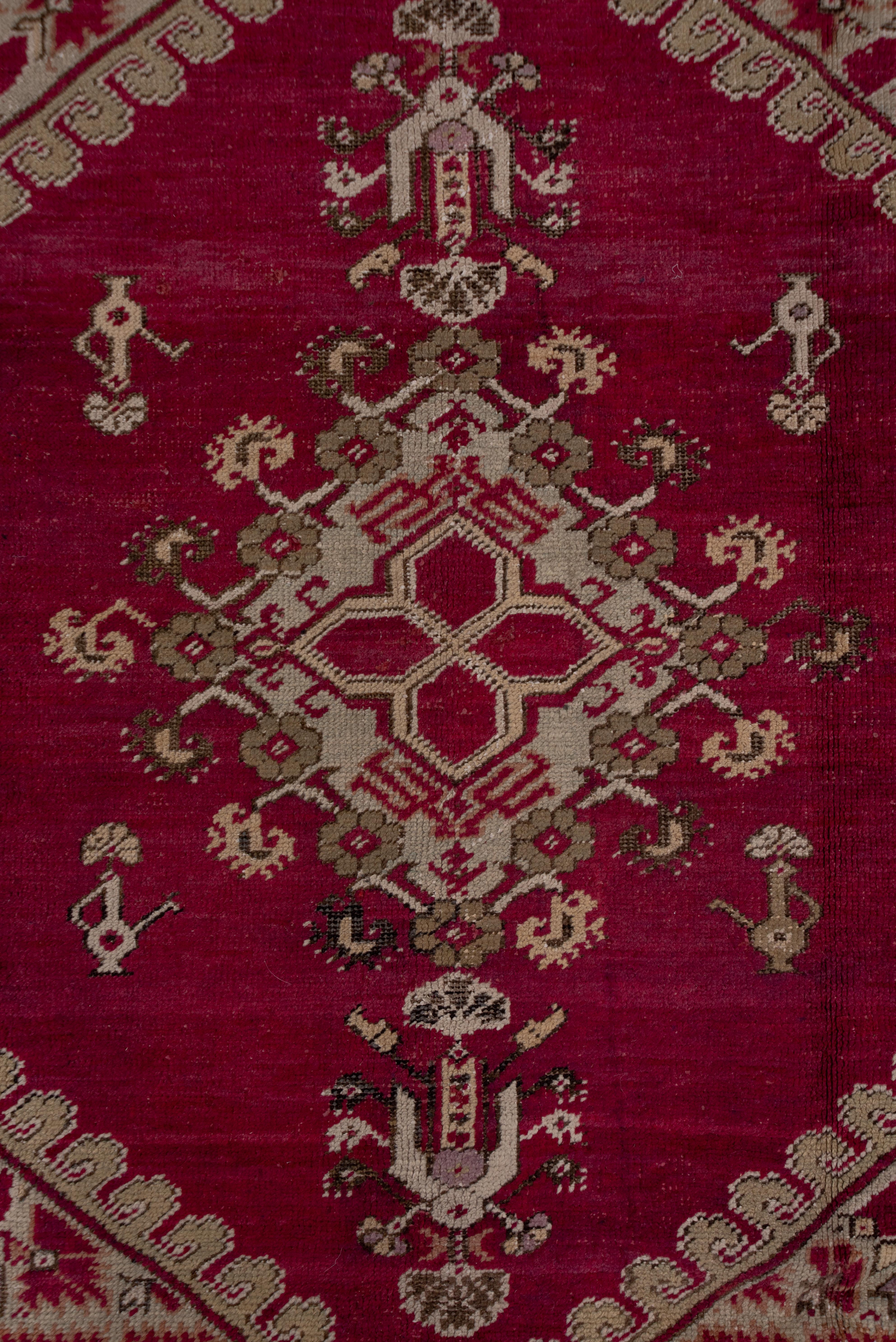 Finely Woven Antique Turkish Ghiordes Rug, Ruby Red Field, circa 1900s In Good Condition For Sale In New York, NY