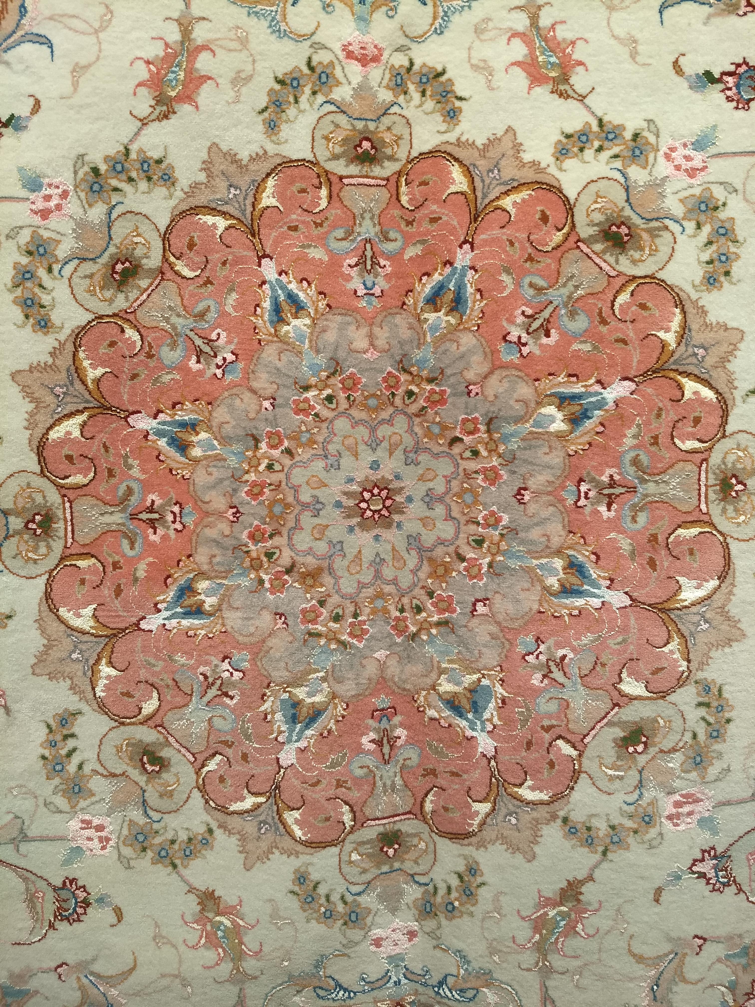 20th Century Finely Woven Persian Tabriz Room Size Rug in Floral Pattern in Ivory, Salmon For Sale