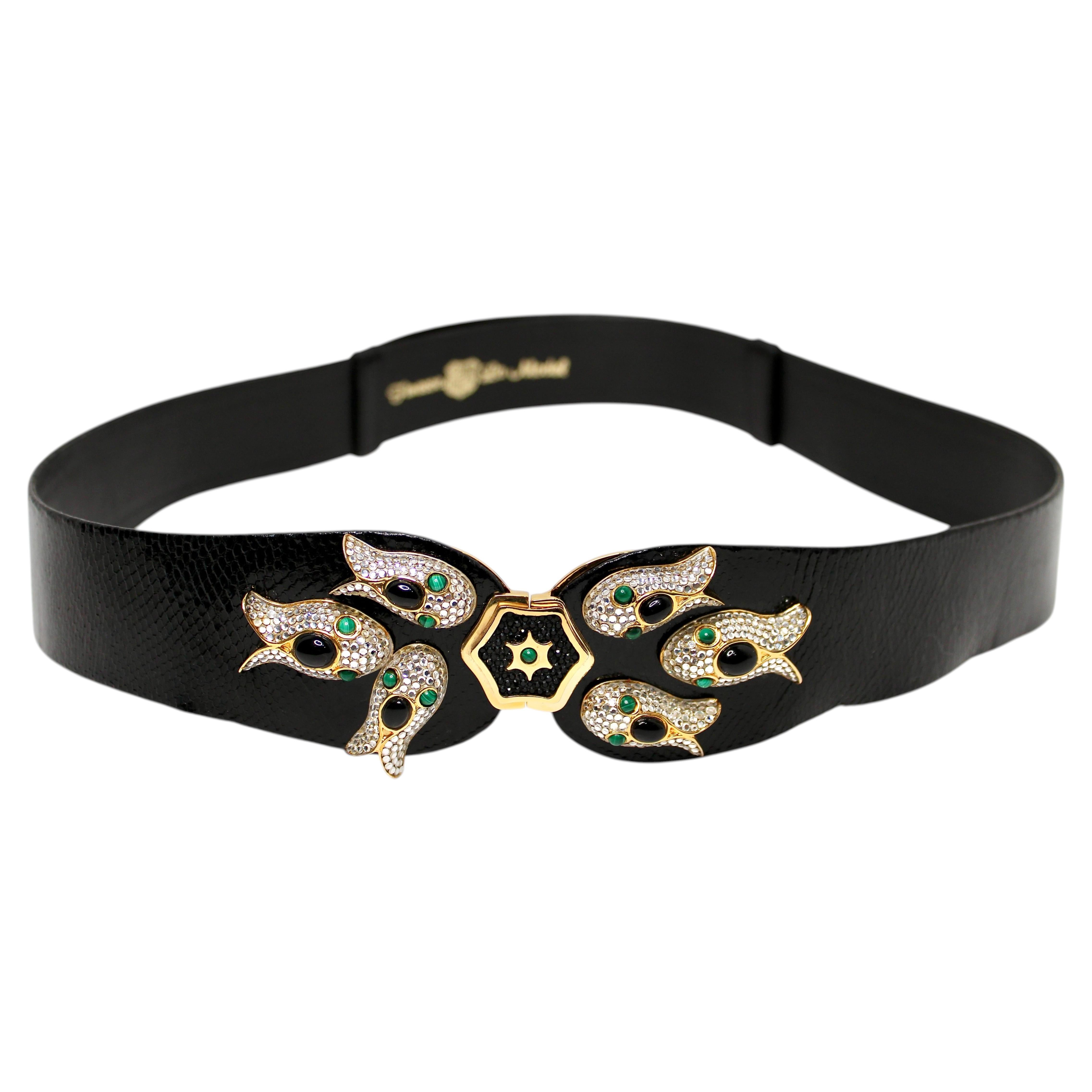 Cinturón vintage de cuero negro con motivos de peces en piedra y cristal de Finesse La Model