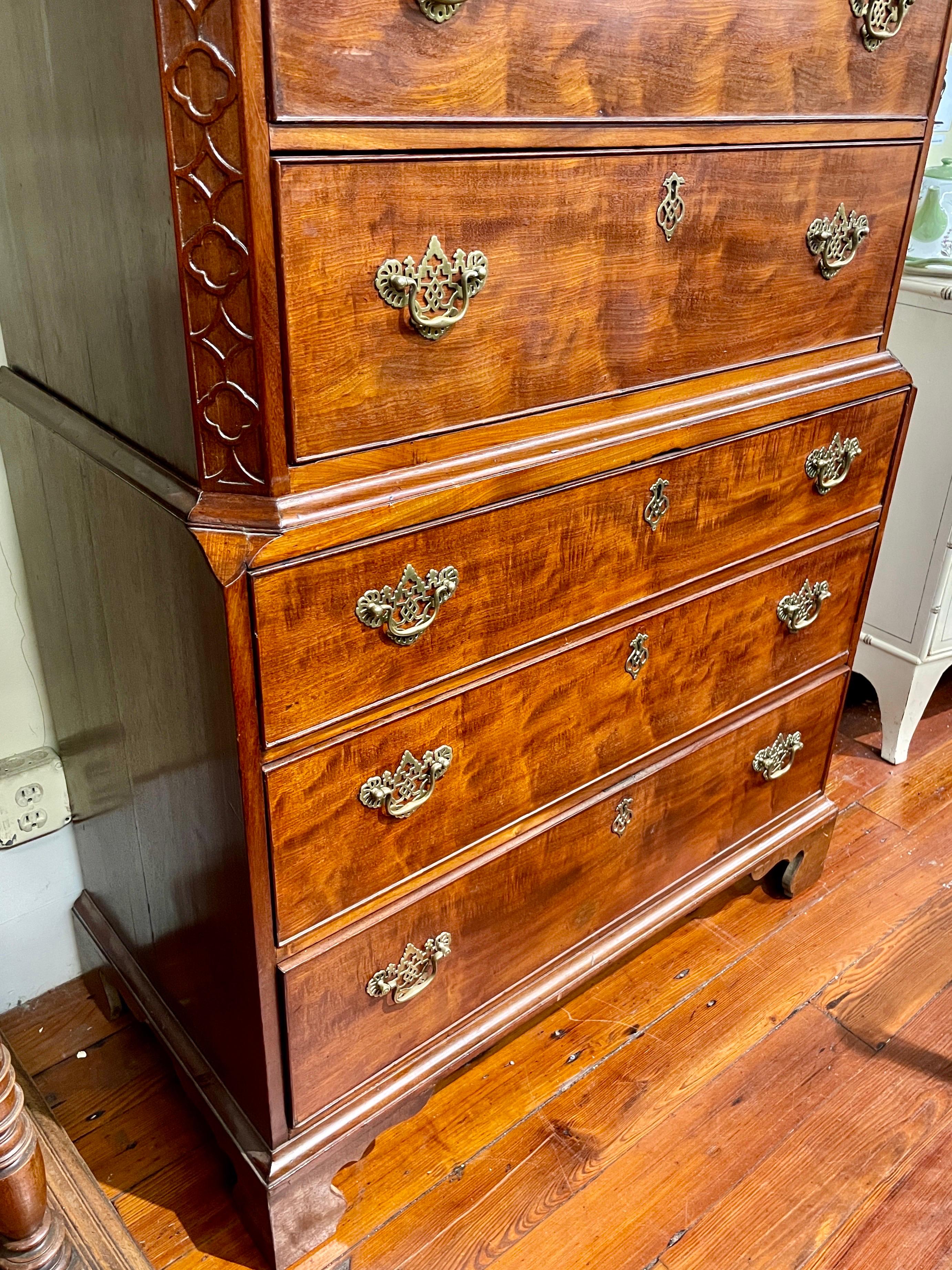 Finest Antique English Geo. III Figured Mahogany Chippendale Chest on Chest For Sale 6