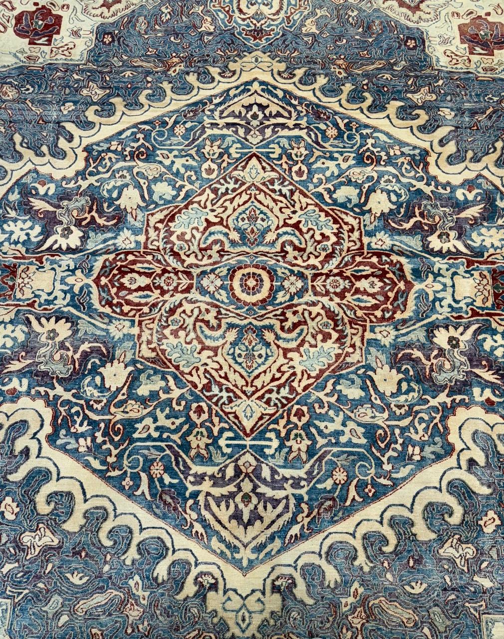 Feinste Antiquitäten Agra-Teppich im Angebot 1