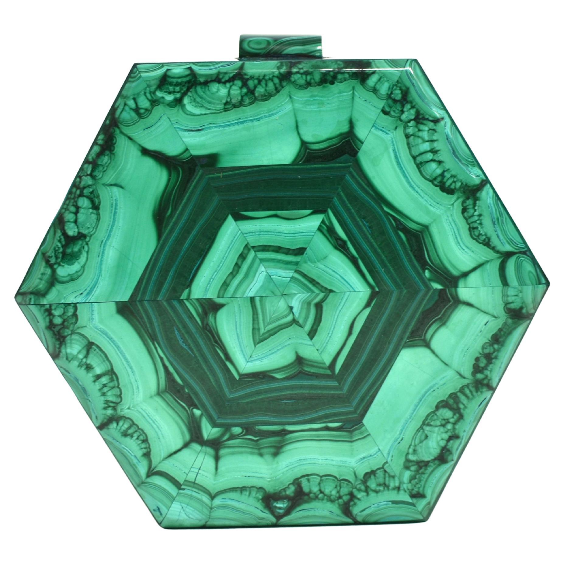 Boîte en malachite naturelle au design haut de gamme en vente