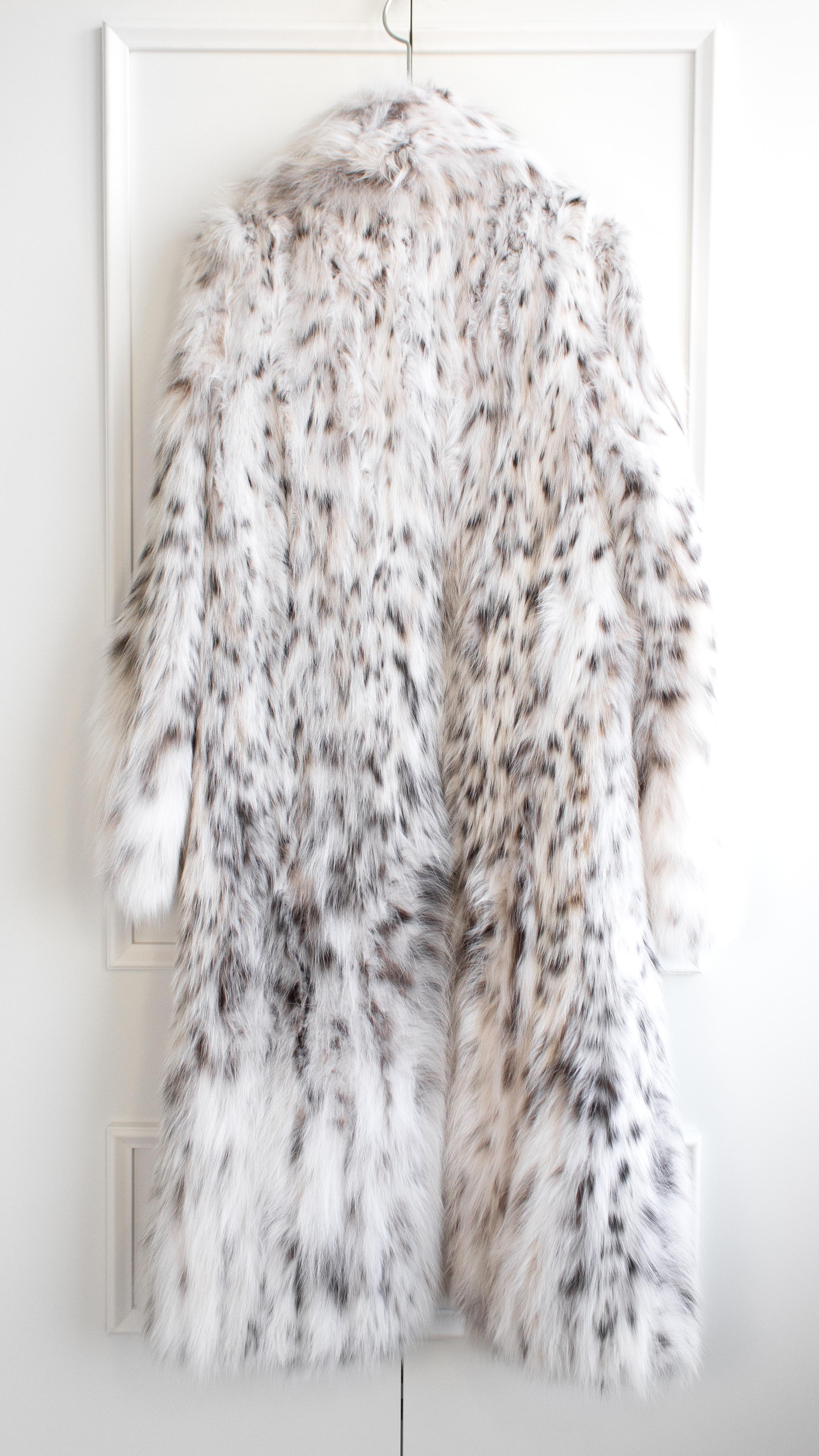 Finest North American White Lynx Belly Full Length Hood Fur Coat In Excellent Condition For Sale In Jersey City, NJ