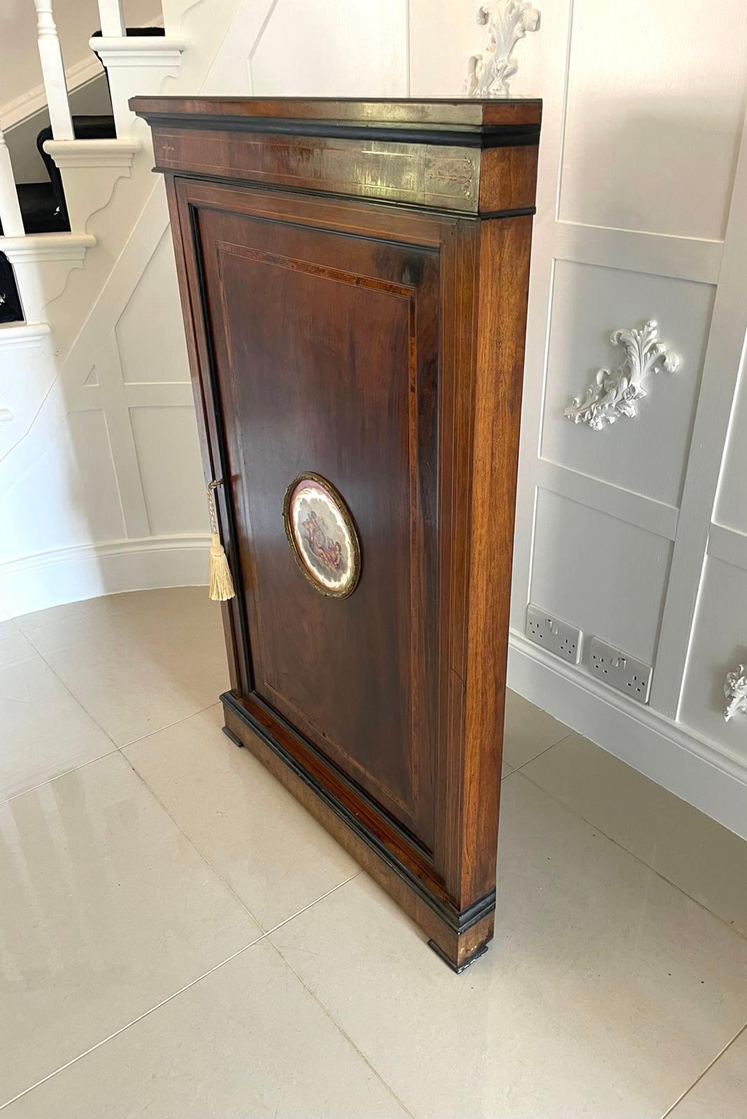 Mid-19th Century Finest Quality 19th Century Victorian Antique Inlaid Walnut Corner Cabinet For Sale