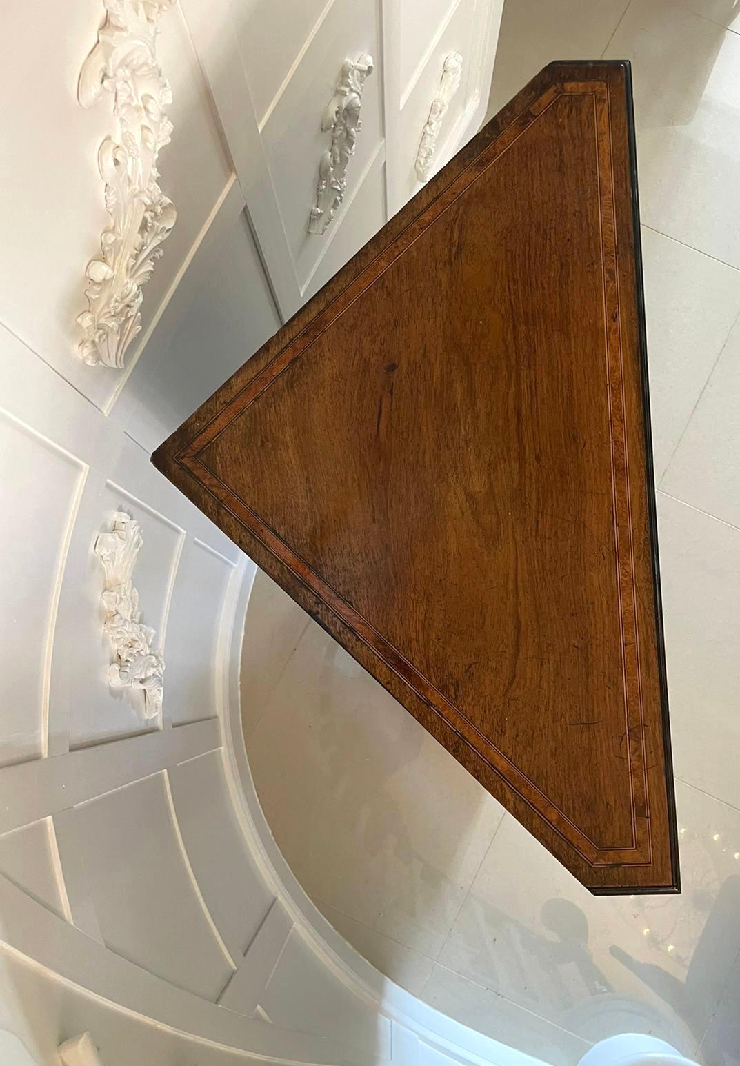 Finest Quality 19th Century Victorian Antique Inlaid Walnut Corner Cabinet For Sale 3