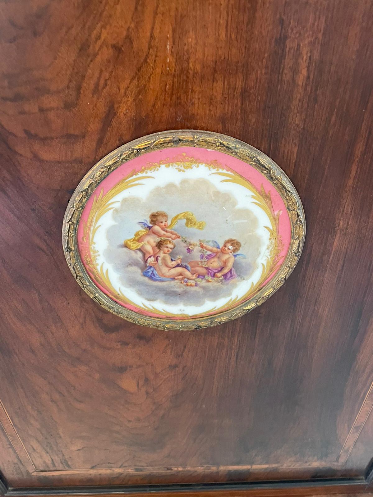 Finest Quality 19th Century Victorian Antique Inlaid Walnut Corner Cabinet For Sale 4