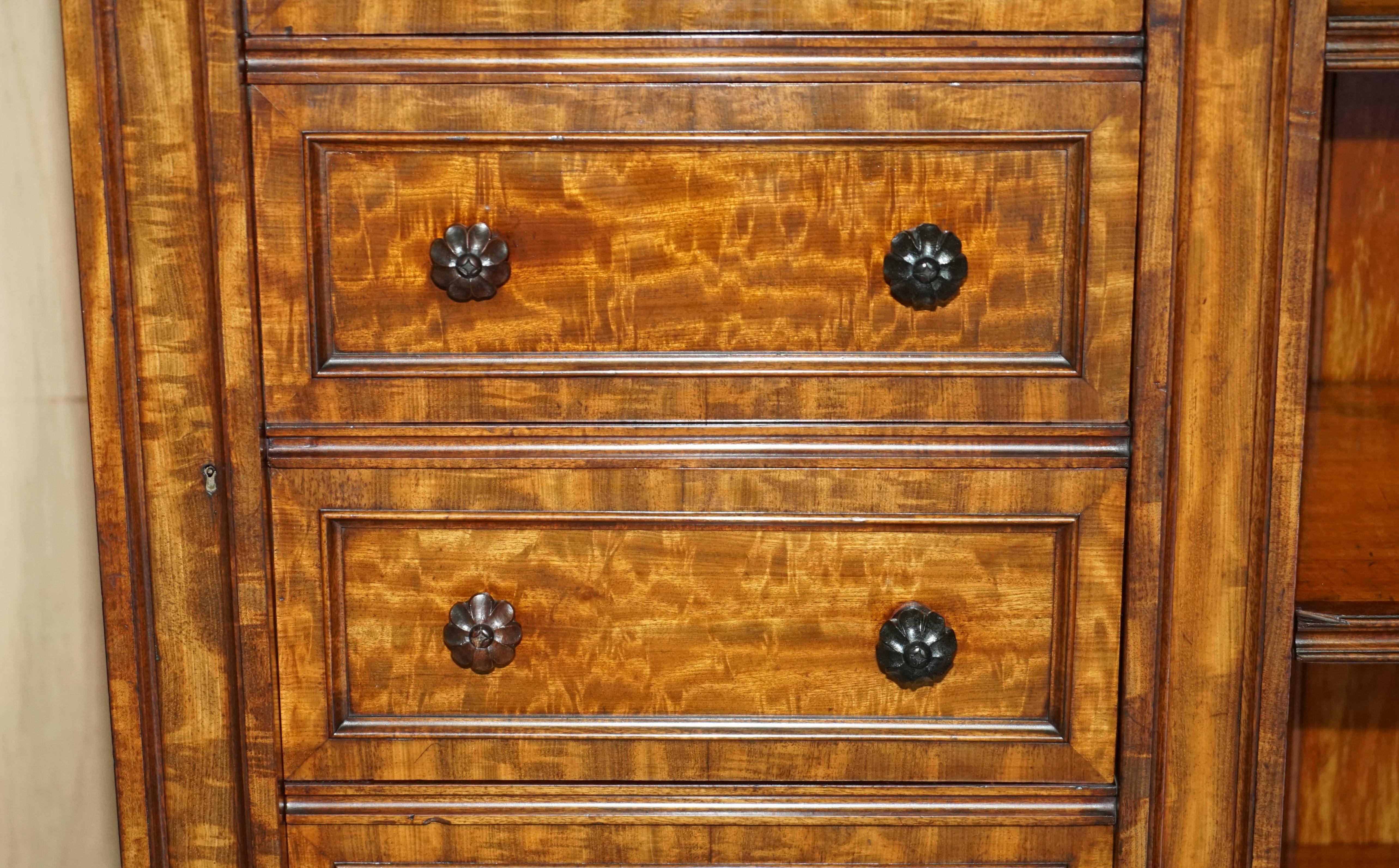 Hand-Crafted Finest Quality Antique 1830 Flamed Hardwood Wellington Chest of Drawers Bookcase For Sale