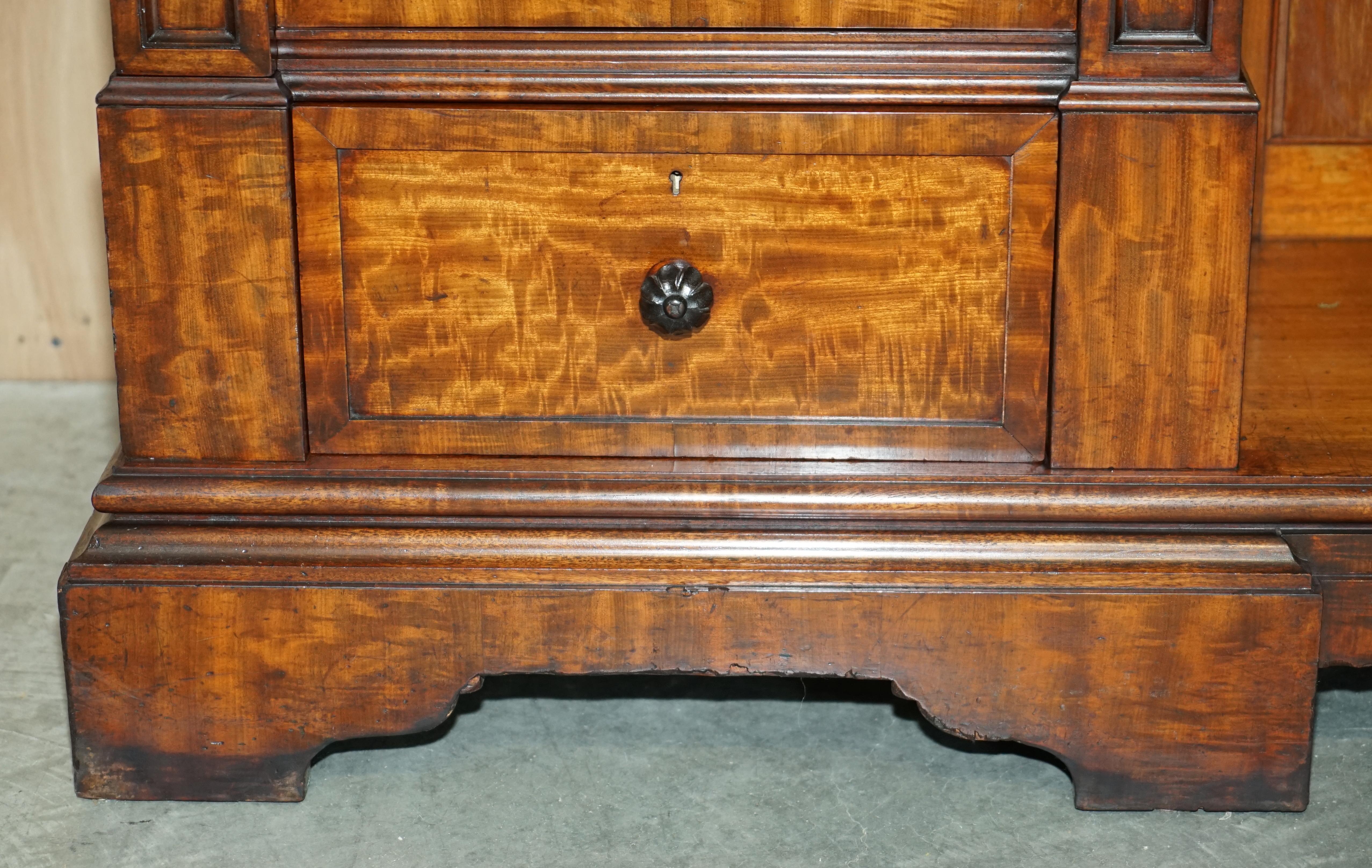 Mid-19th Century Finest Quality Antique 1830 Flamed Hardwood Wellington Chest of Drawers Bookcase For Sale