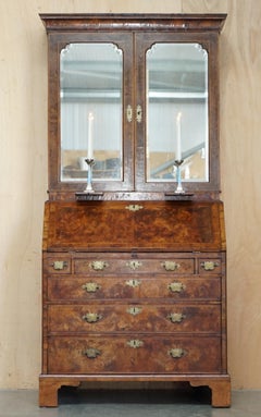 FINEST QUALITY ANTiQUE GEORGE II CIRCA 1740 BURR WALNUT LIBRARY BUREAU BOOKCASE