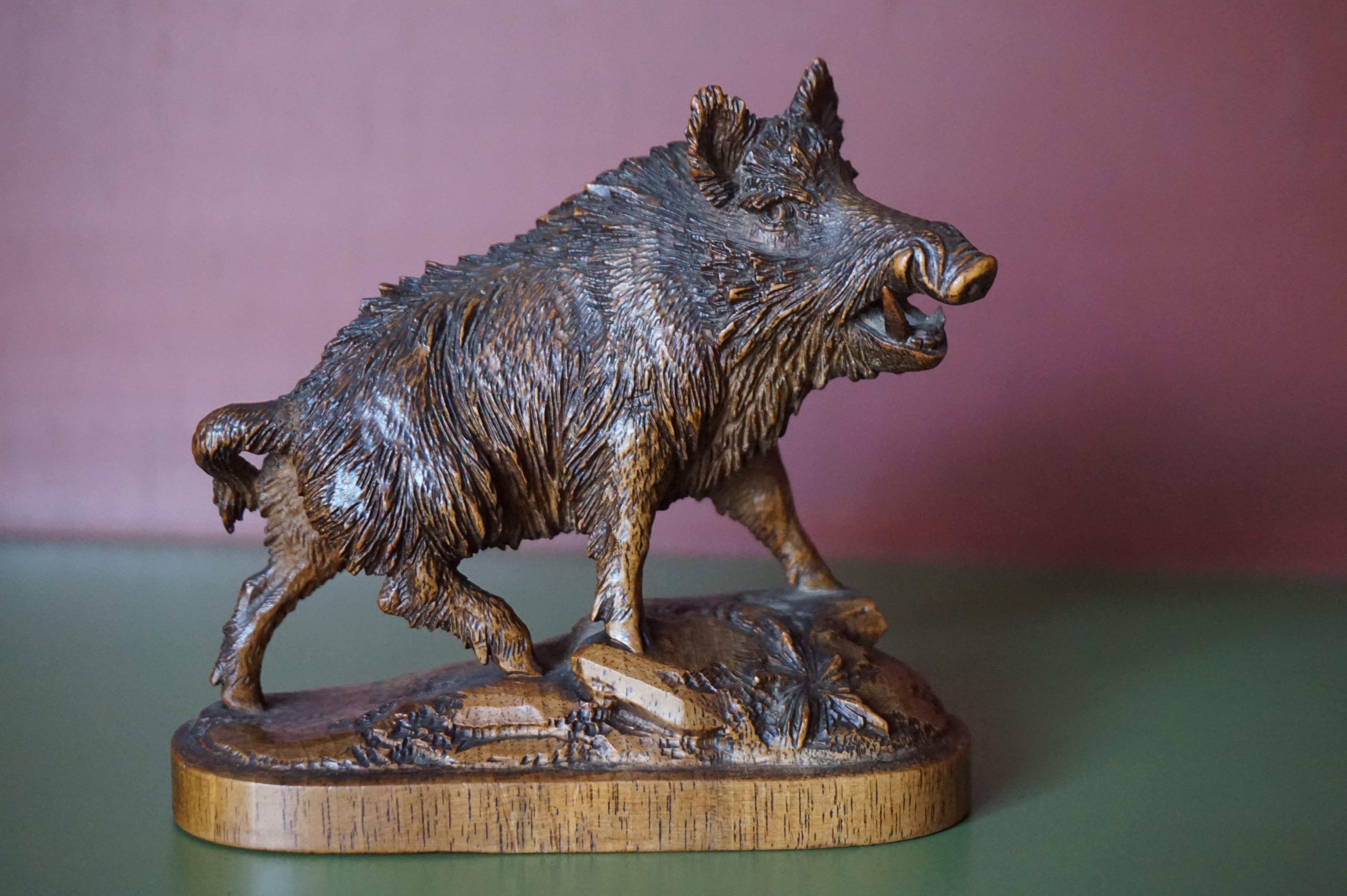 Amazing workmanship, small Black Forest sculpture.

This finest ever, hand-carved wild boar can only be from the Swiss Black Forest region around the lake of Brienz. The sculptor must have been one of the best to have ever lived, because to be able