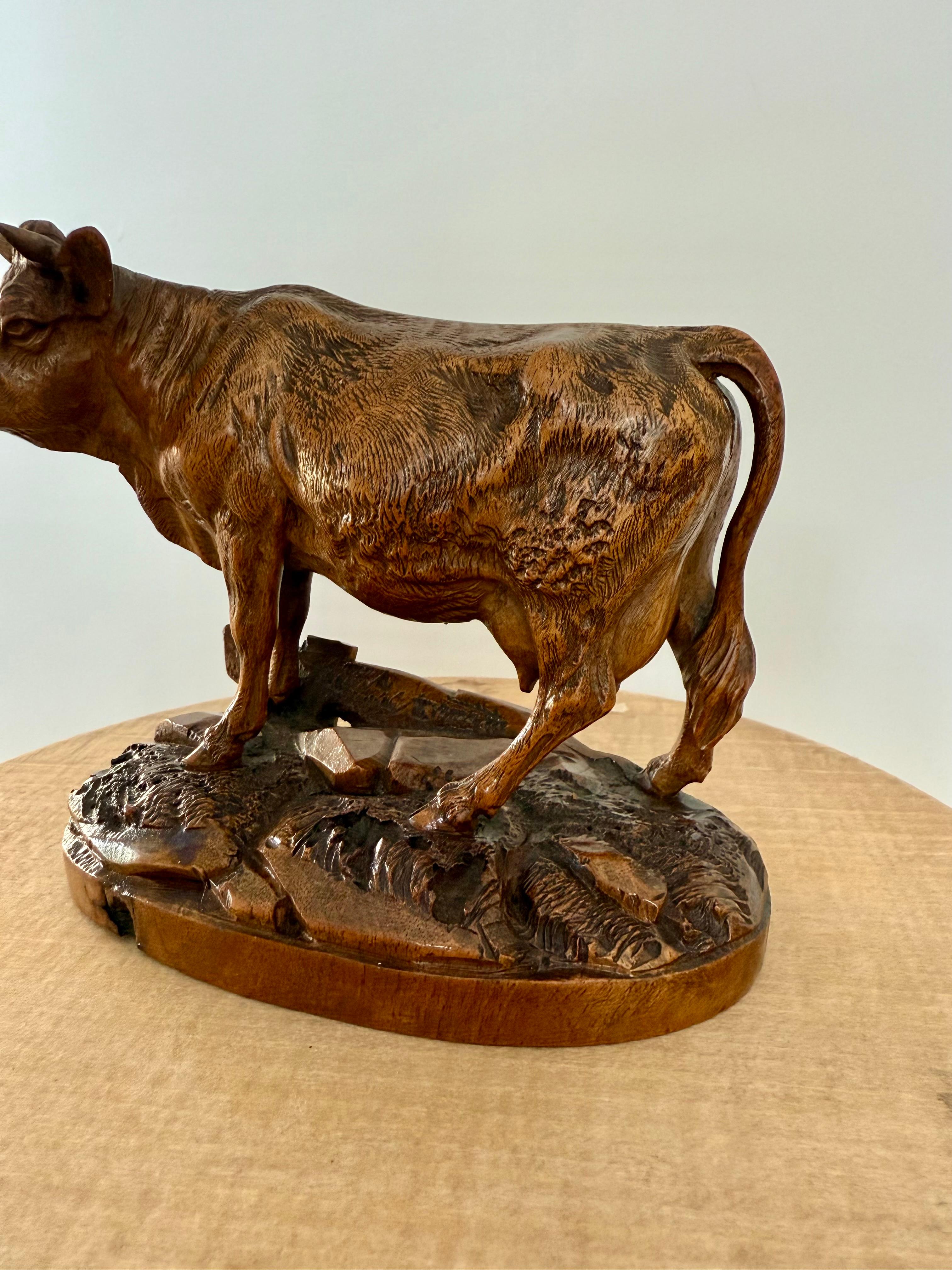 Finest Quality, Antique Hand Carved Nutwood Swiss Black Forest Cow Sculpture For Sale 6