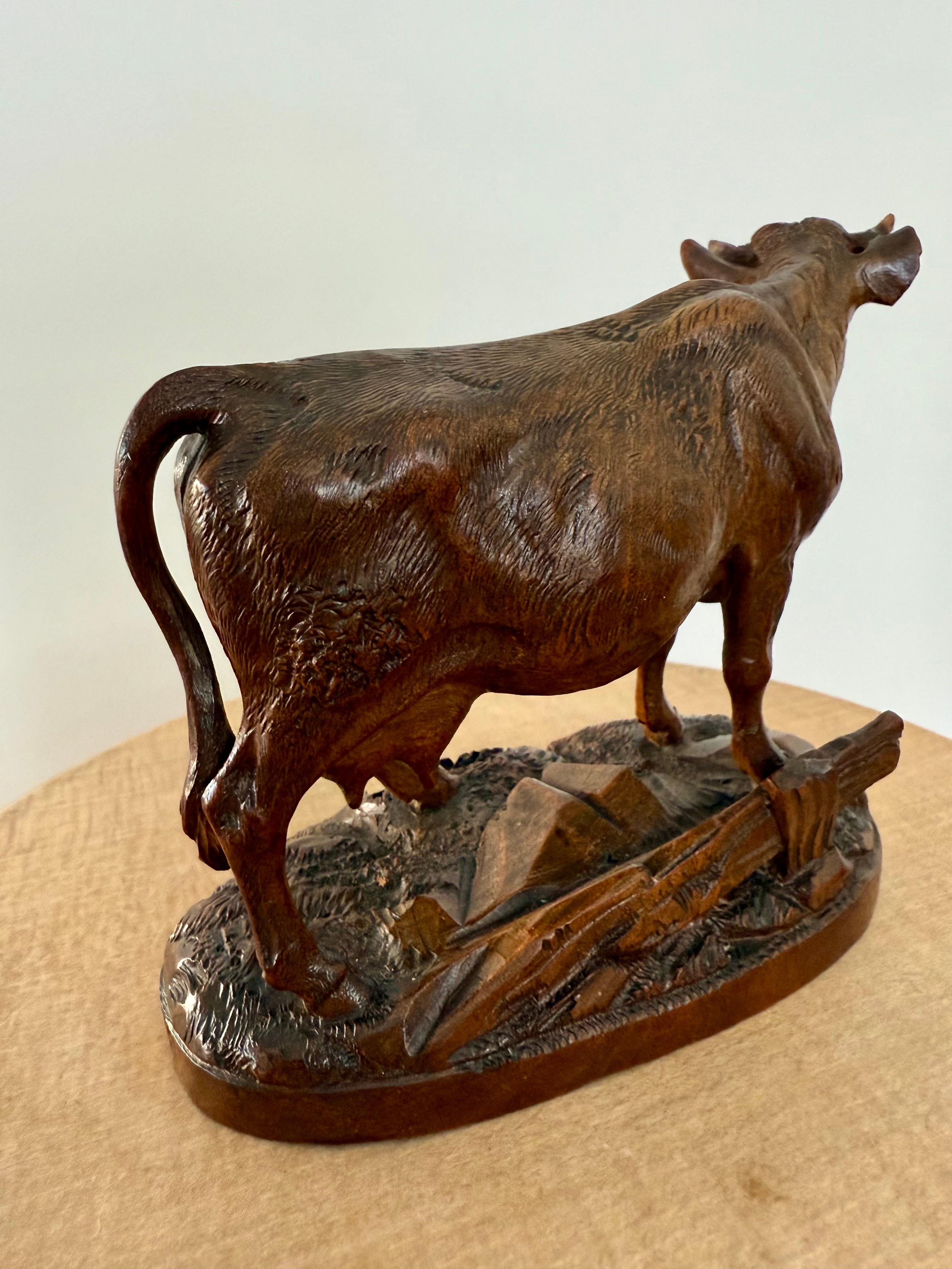 Finest Quality, Antique Hand Carved Nutwood Swiss Black Forest Cow Sculpture For Sale 9