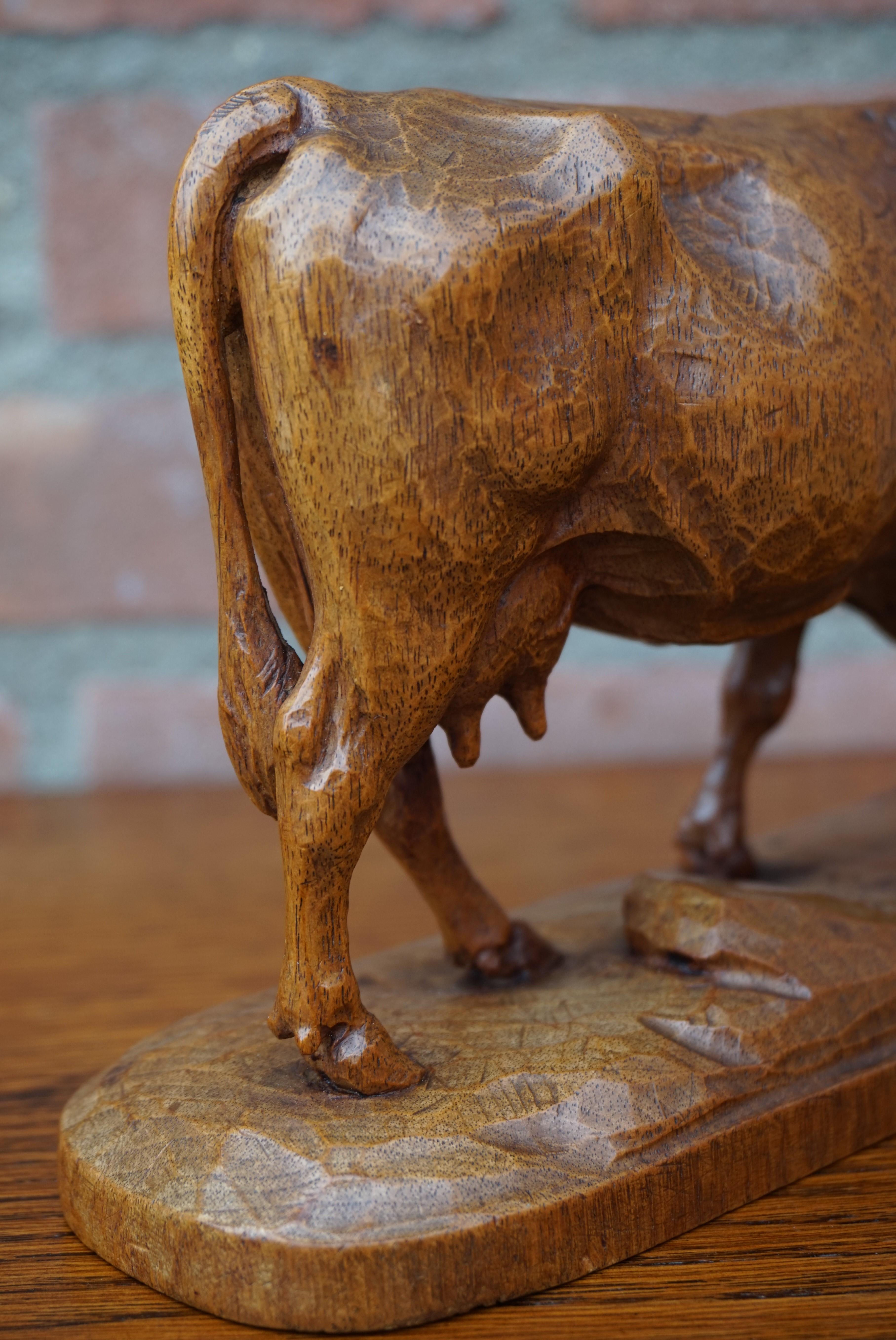 19th Century Finest Quality, Antique Hand Carved Nutwood Swiss Black Forest Cow Sculpture