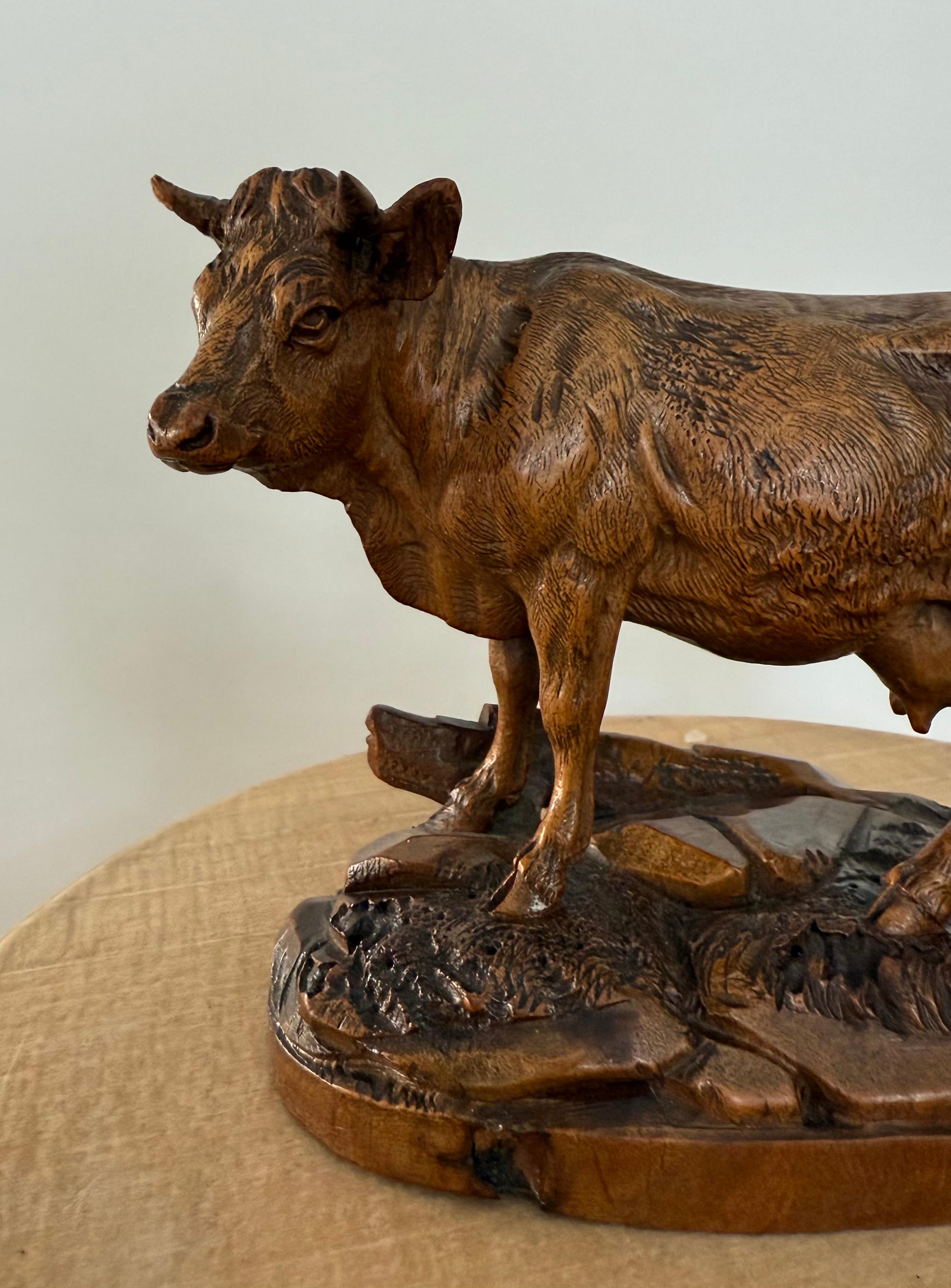 Finest Quality, Antique Hand Carved Nutwood Swiss Black Forest Cow Sculpture For Sale 3