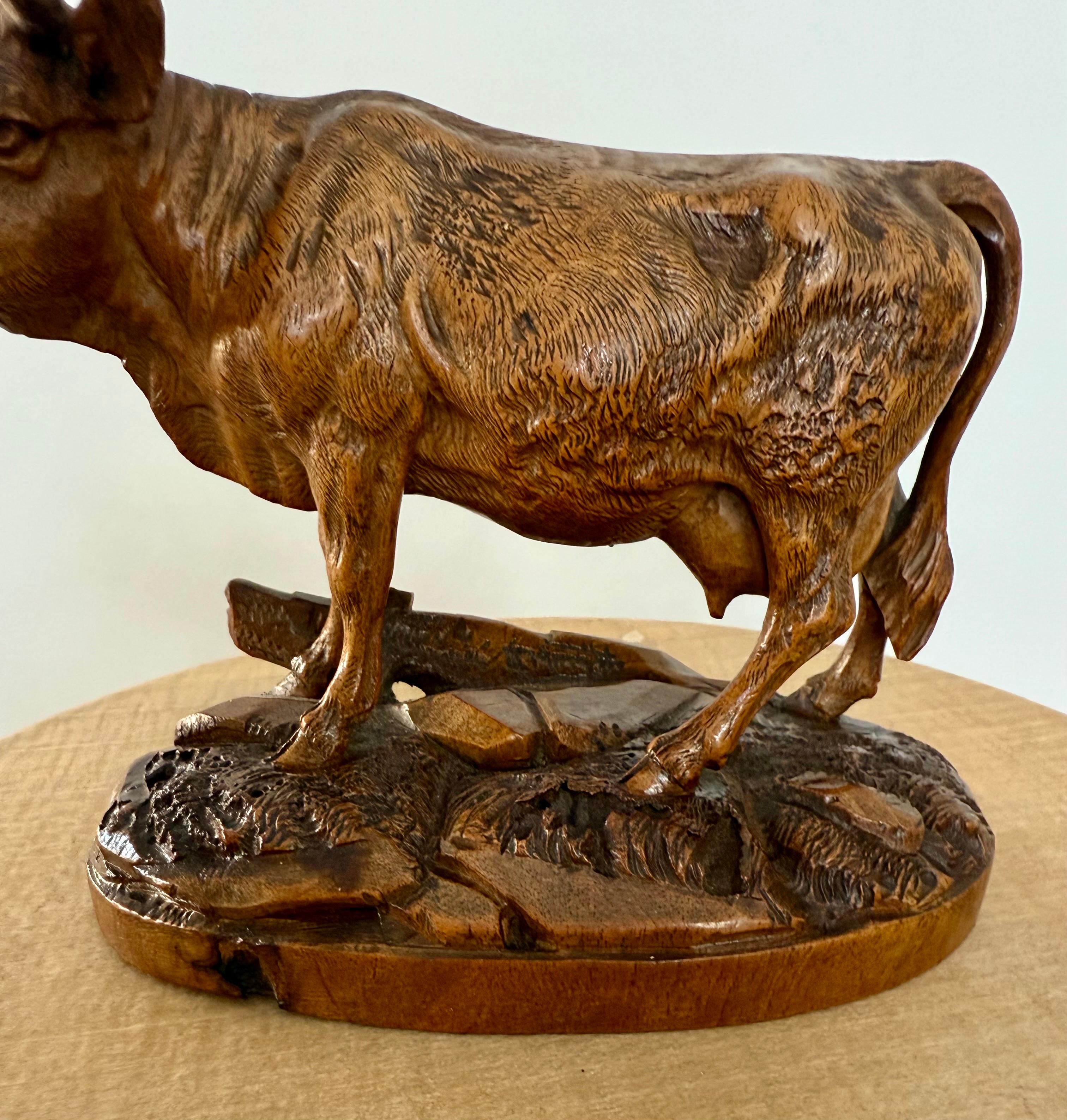 Finest Quality, Antique Hand Carved Nutwood Swiss Black Forest Cow Sculpture For Sale 4
