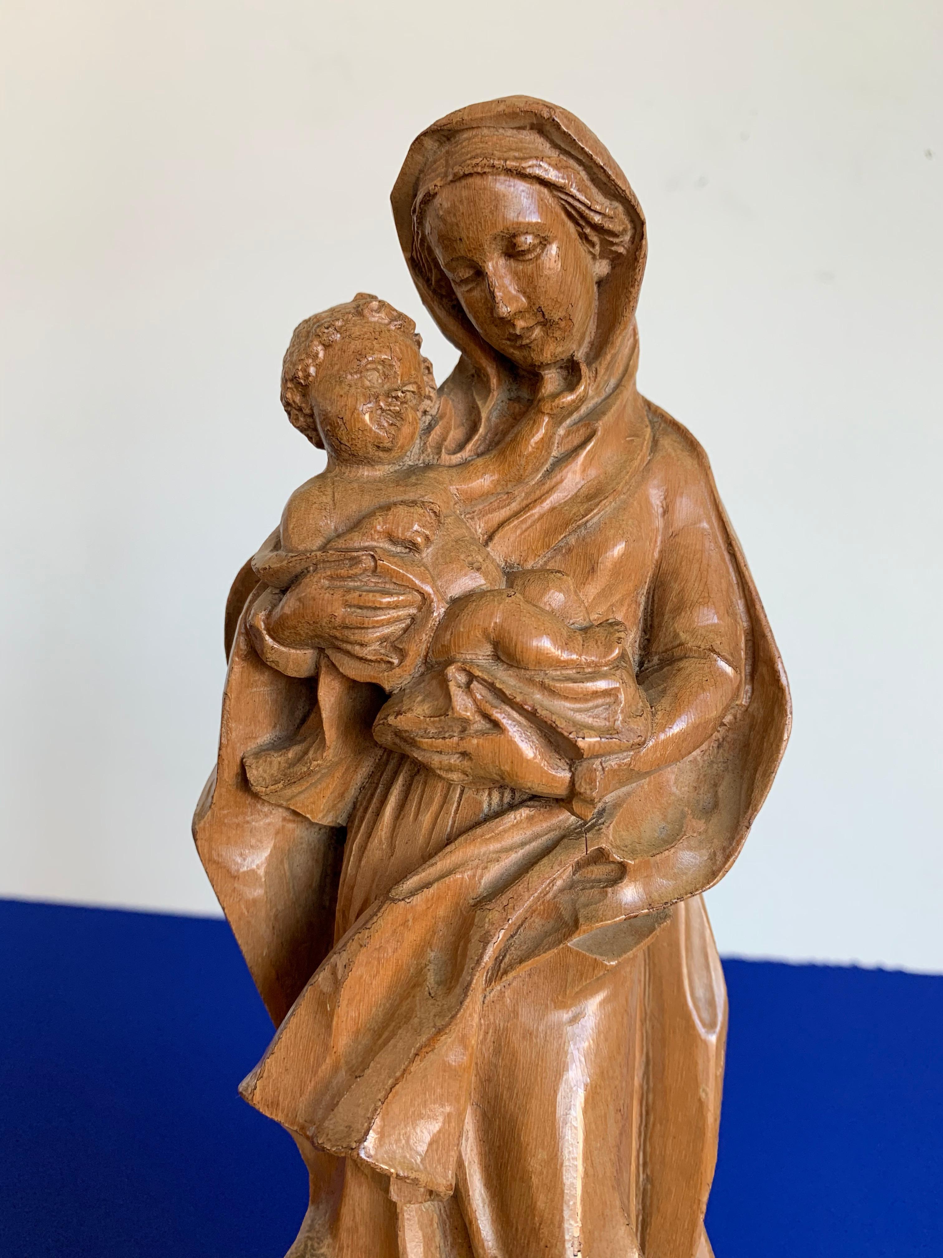 Finest Quality Carved, Baroque Style Statuette of Holy Mary Holding Baby Jesus In Excellent Condition In Lisse, NL