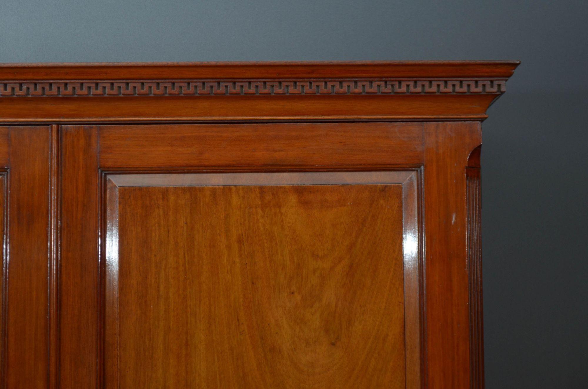 Finest quality Edwardian Solid Mahogany Linen Press For Sale 1