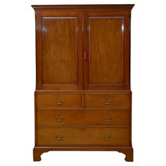 Finest quality Edwardian Solid Mahogany Linen Press