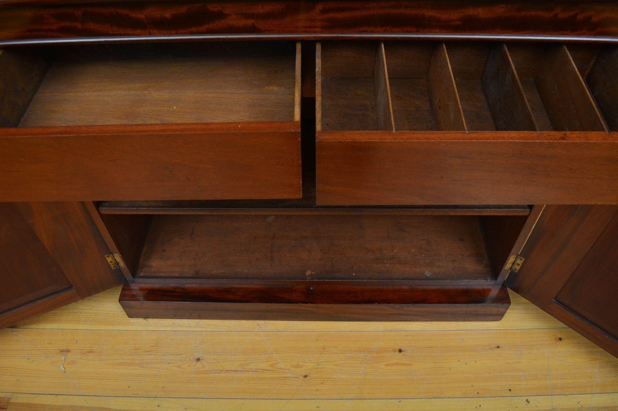 Finest Quality English William IV Two Door Chiffonier in Mahogany 8