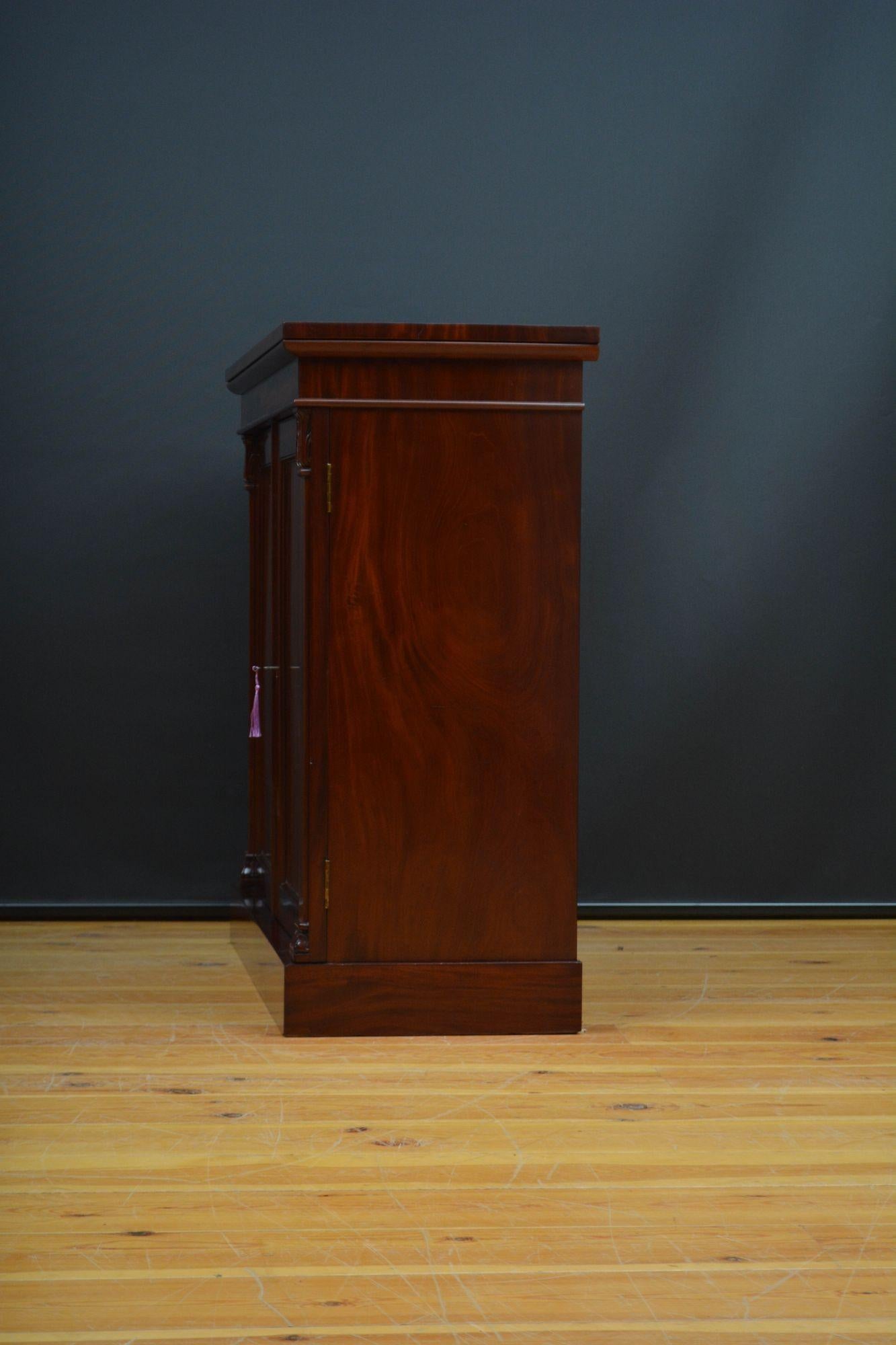 Finest Quality English William IV Two Door Chiffonier in Mahogany 14