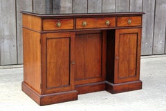 Fine George III Mahogany Dressing Table