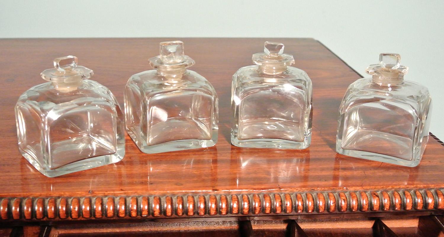 Fine George III Mahogany Dressing Table For Sale 3