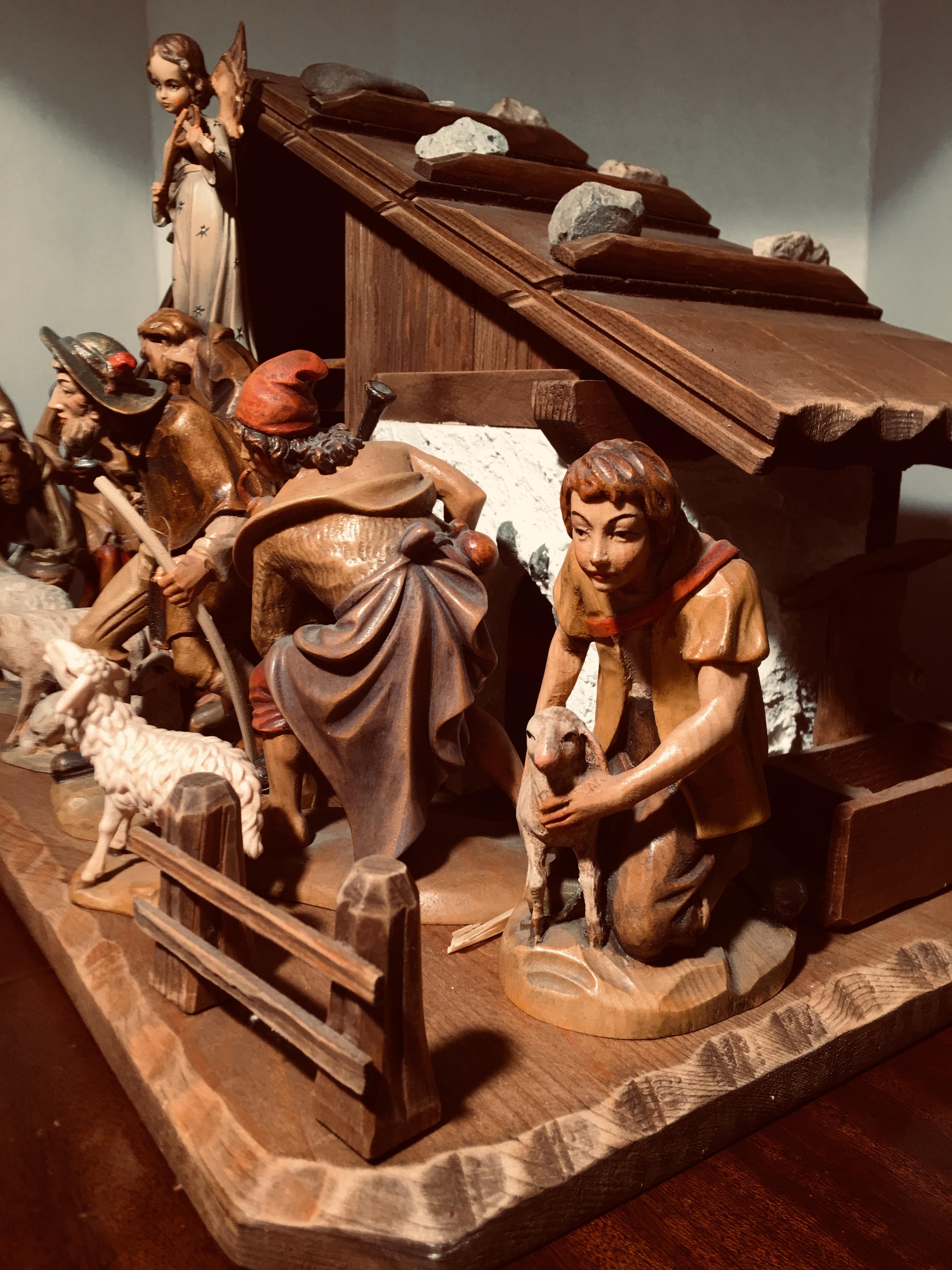 Italienisches, handgeschnitztes Nativity-Set aus Holz 16-teilig, Oswald Demetz Deur 6