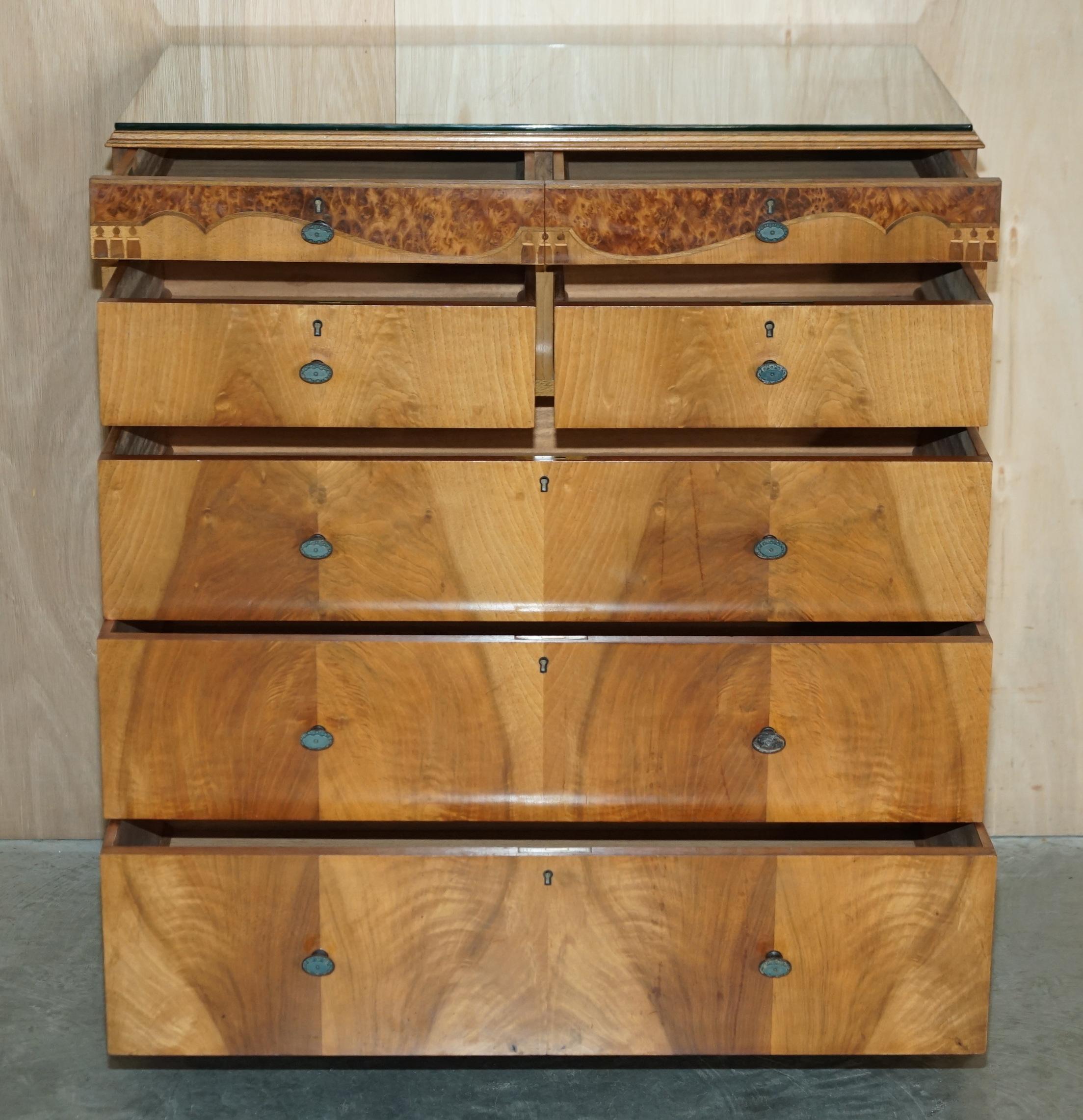 Finest Quality Waring & Gillow Burr Walnut Chest of Drawers Part of a Suite For Sale 8