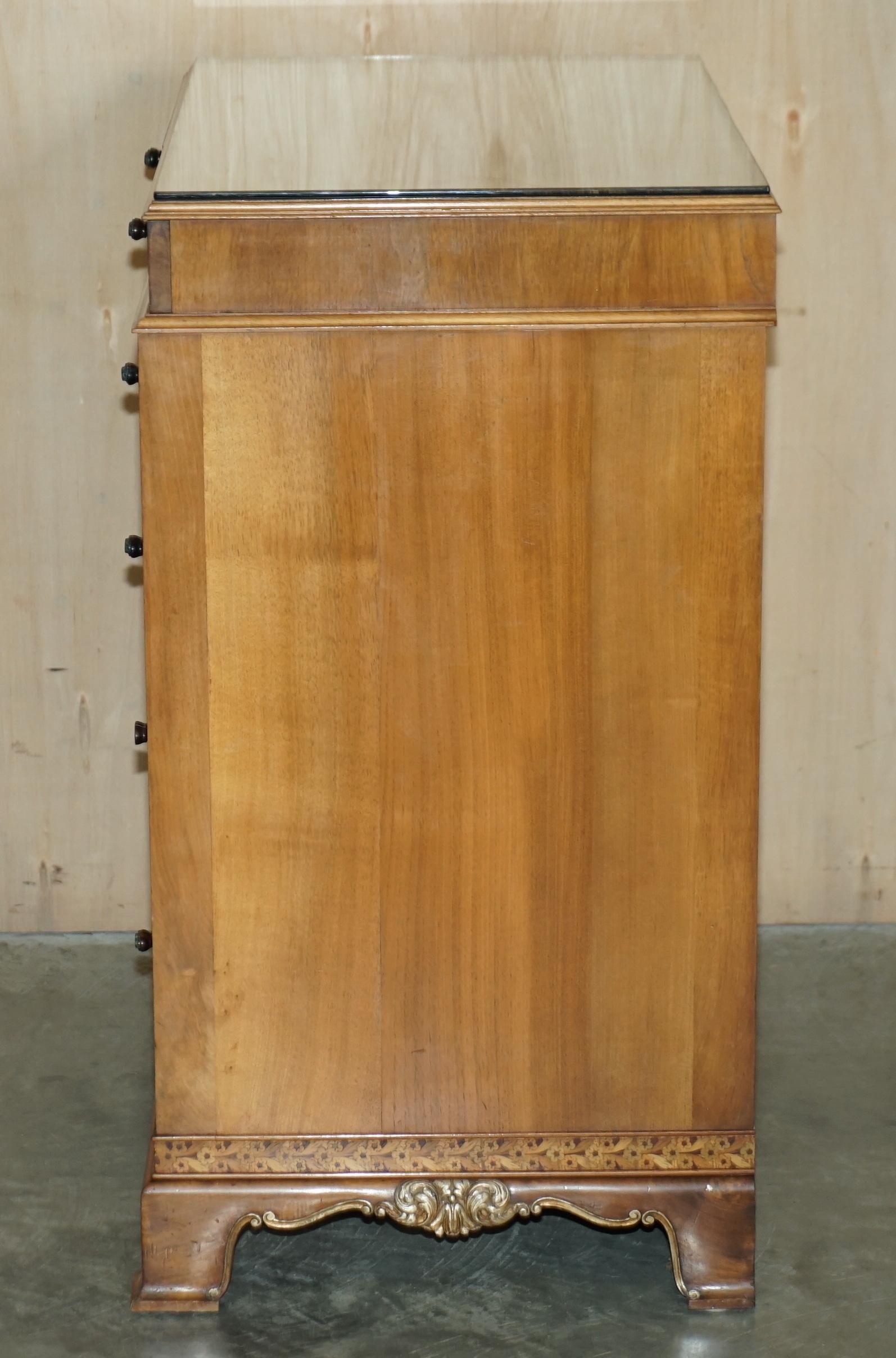 Finest Quality Waring & Gillow Burr Walnut Chest of Drawers Part of a Suite For Sale 12