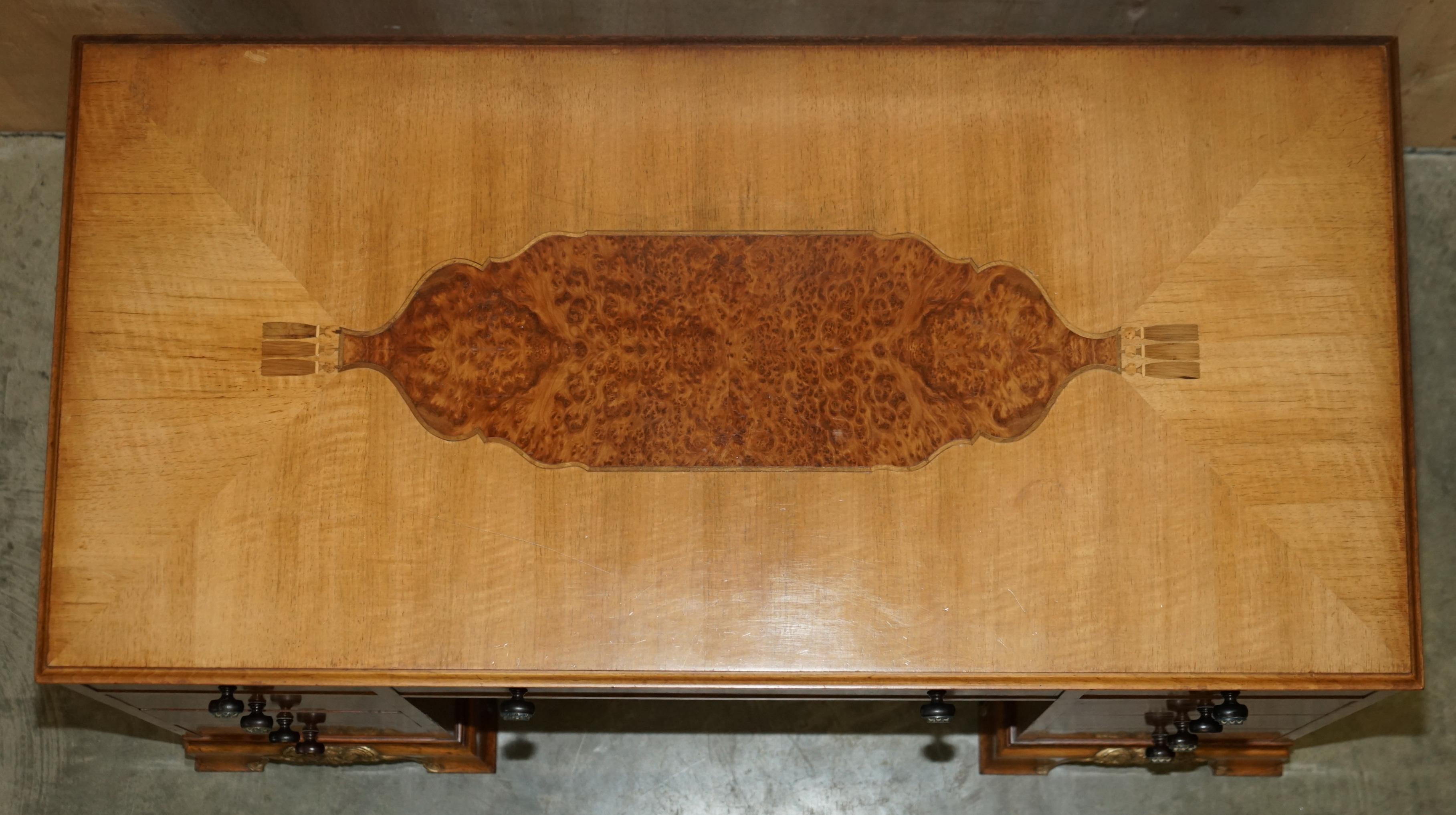 Finest Quality Waring & Gillow Burr Walnut Dressing Table Mirror Part of Suite 6