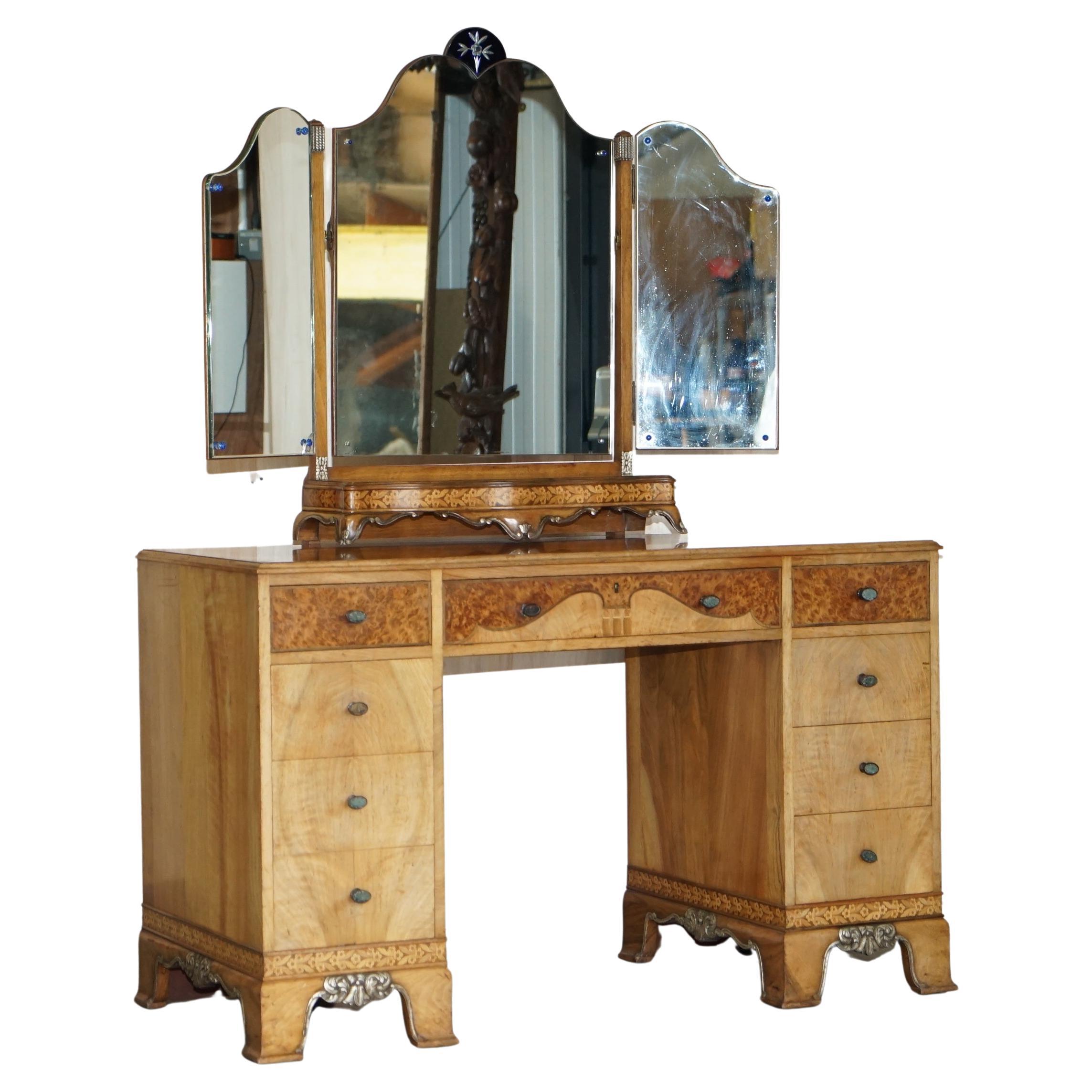 We are delighted to offer for sale this finest quality Waring & Gillow Lancaster, Burr Walnut inlaid Dressing table with tri folding mirrors which is part of a suite

This piece is part of a bedroom set, I have in total a triple bank wardrobe,