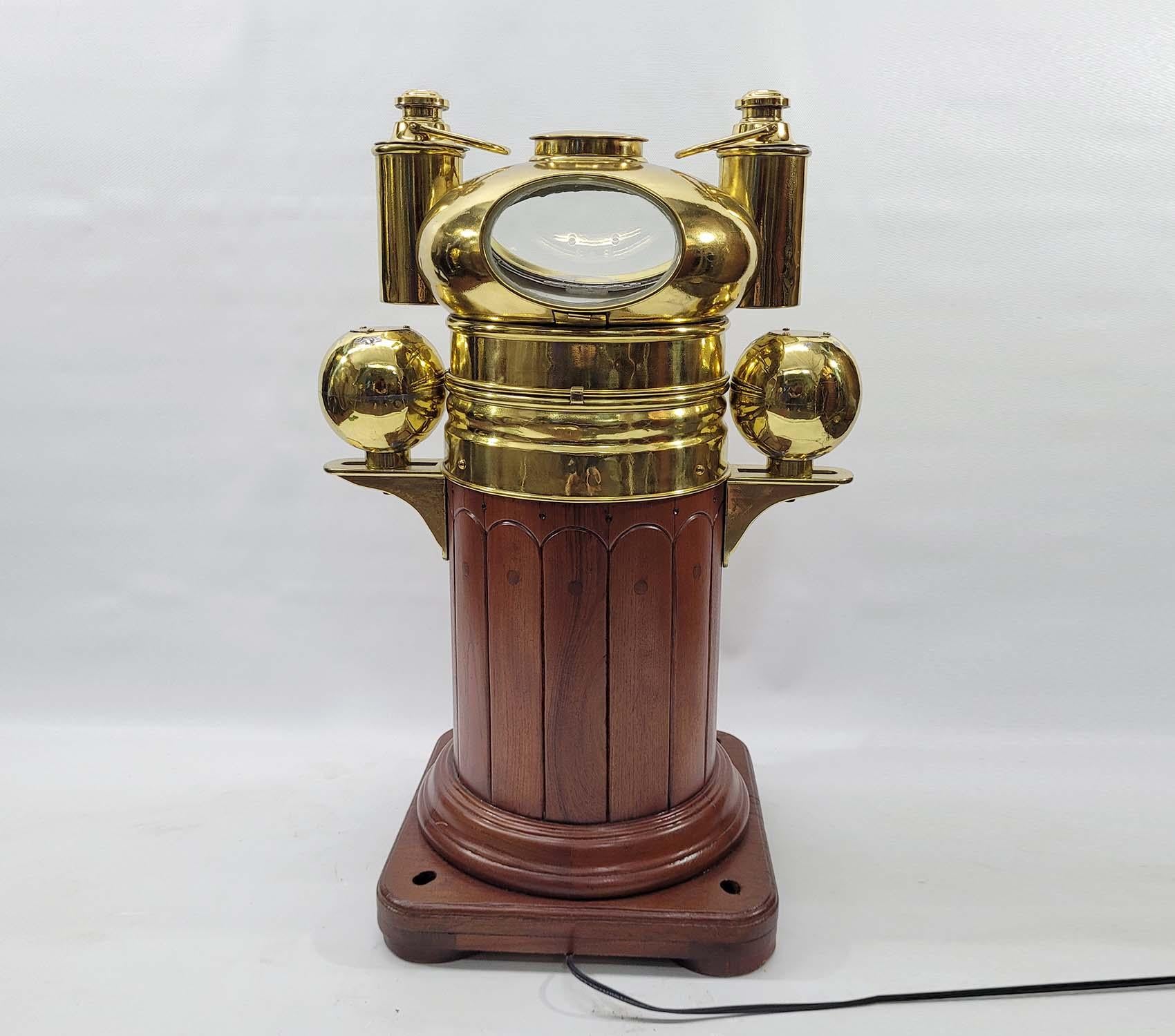 Finest Ships Binnacle von John Hand im Angebot 5