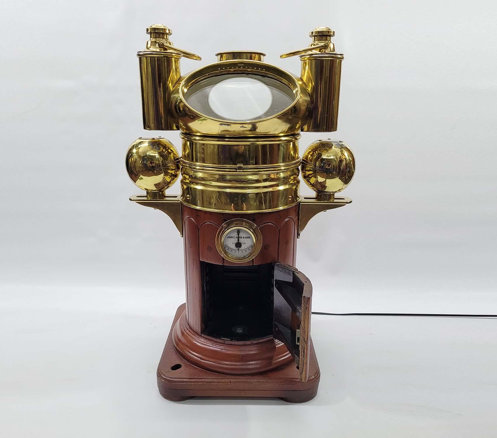 Finest Ships Binnacle von John Hand im Angebot 3