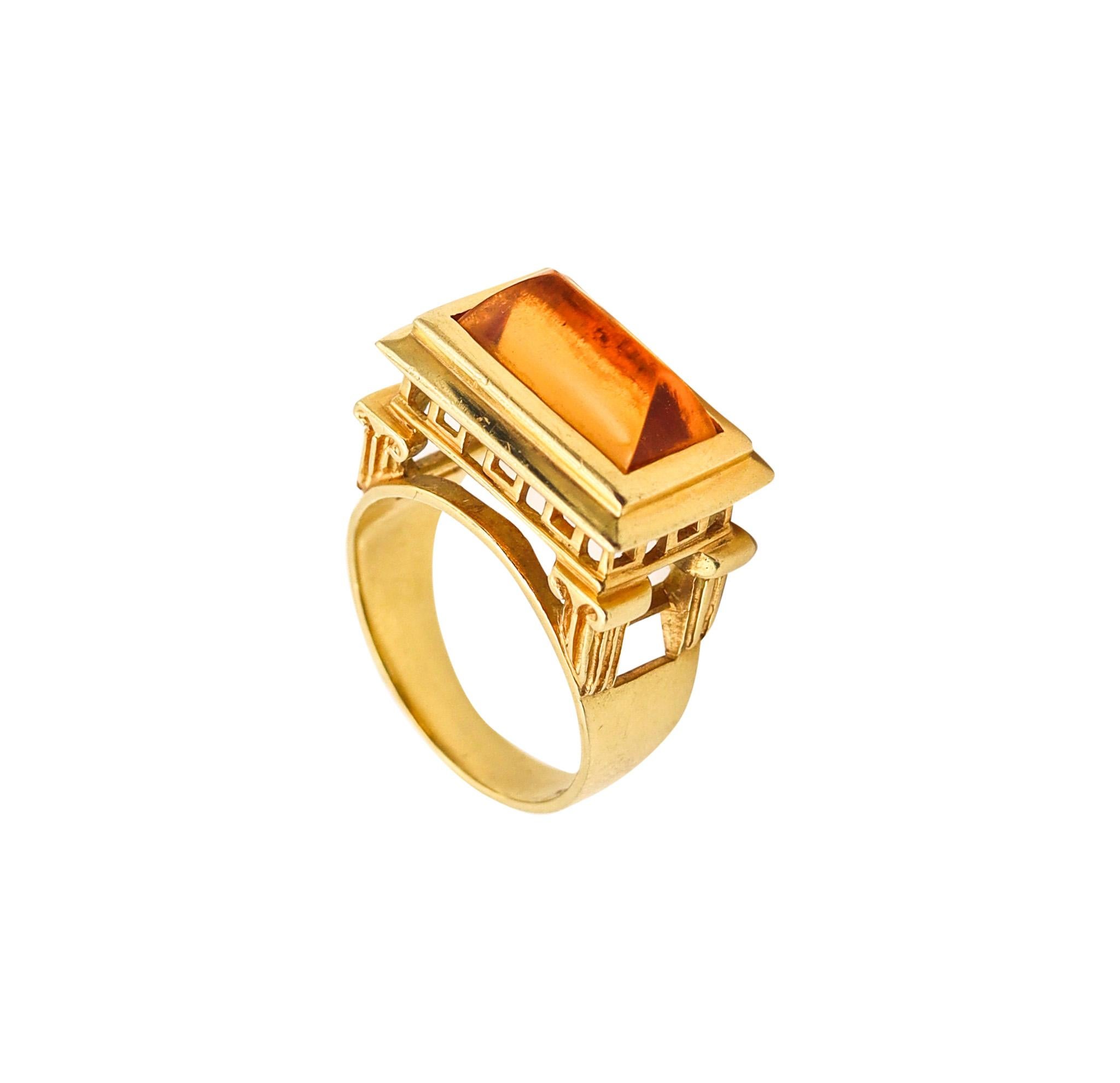 Finestra 1990 Greek Revival Architectural Ring In 18Kt Yellow Gold With Citrine In Excellent Condition For Sale In Miami, FL