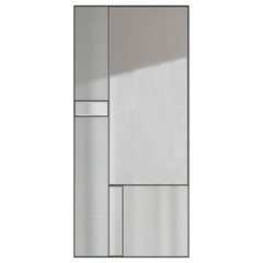 Wandspiegel „Finestra Flutes XL“ mit Strukturoberfläche und Metallrahmen von Deknudt Mirrors
