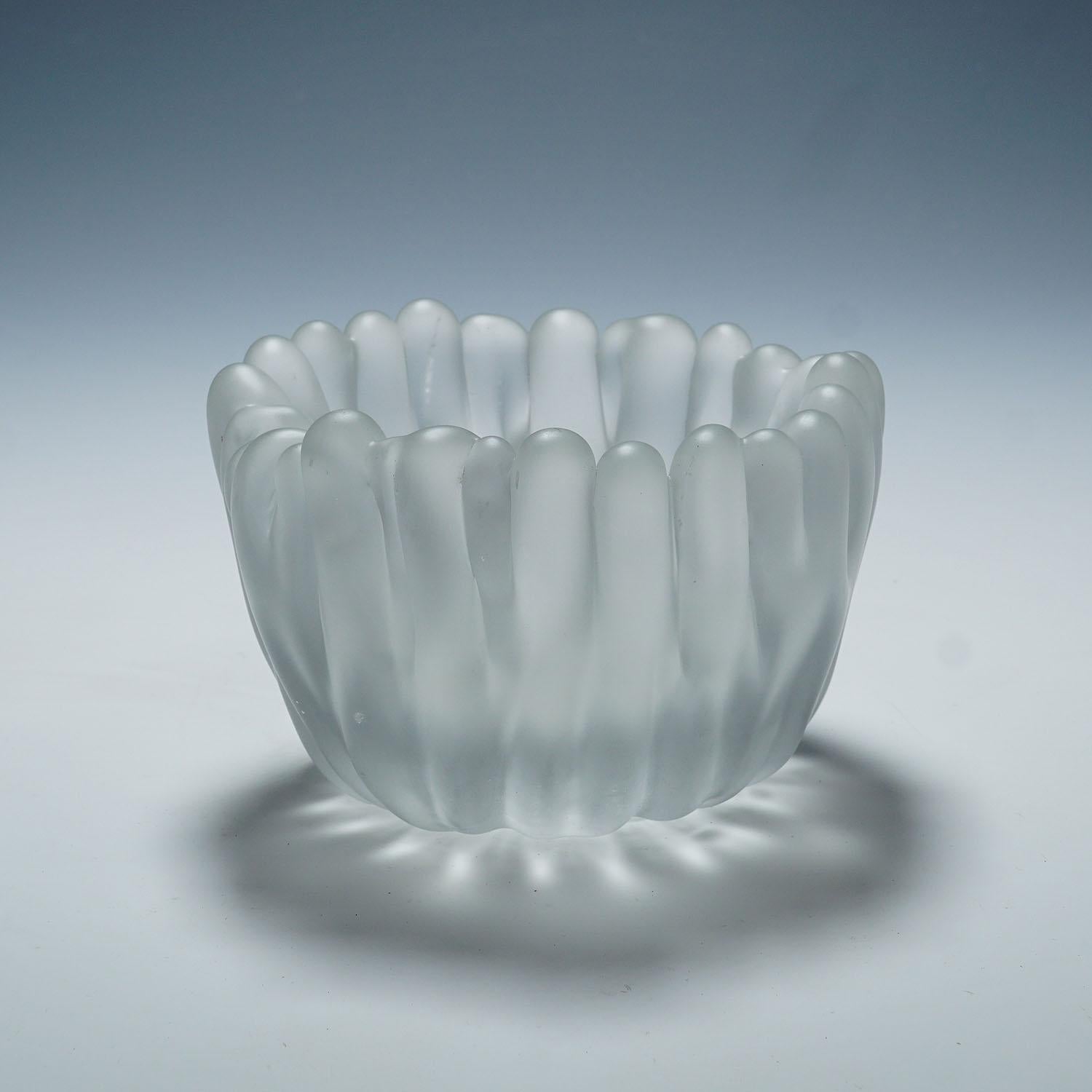 Mid-Century moderno Vaso in vetro artistico Finger di Tapio Wirkkala per Iittala 1951 in vendita