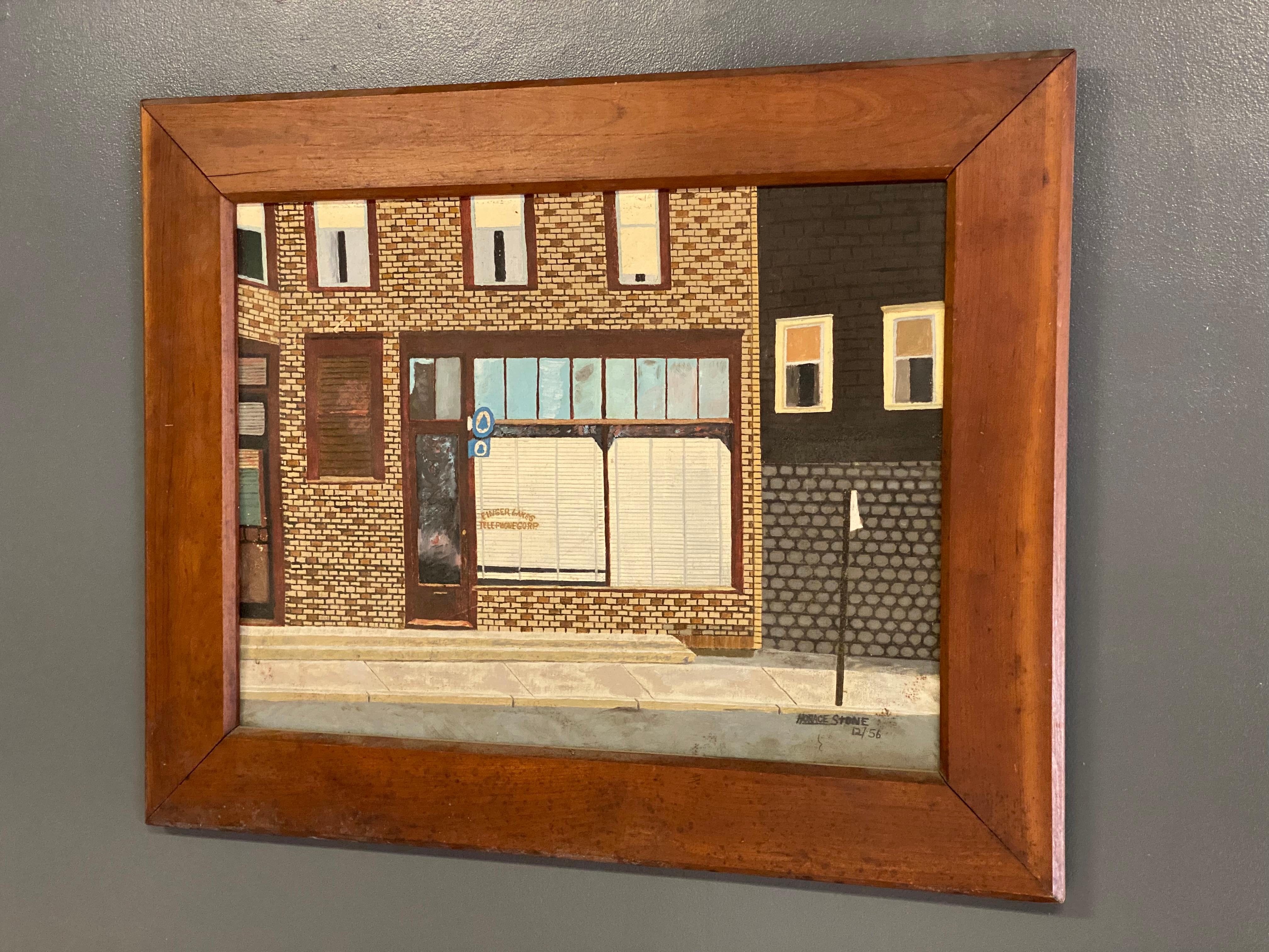 Muy bonito cuadro con aire de arte popular del artista Horace M. Stone, Jr. (1919-1978). La pieza se ejecutó en 1956. Stone ha representado la fachada de ladrillo de las oficinas principales de la Finger Lakes Telephone Corporation. El edificio