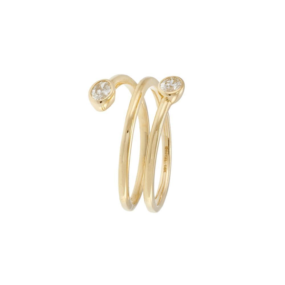 Bague de doigt avec diamants ovales en or jaune 14K Pour femmes en vente