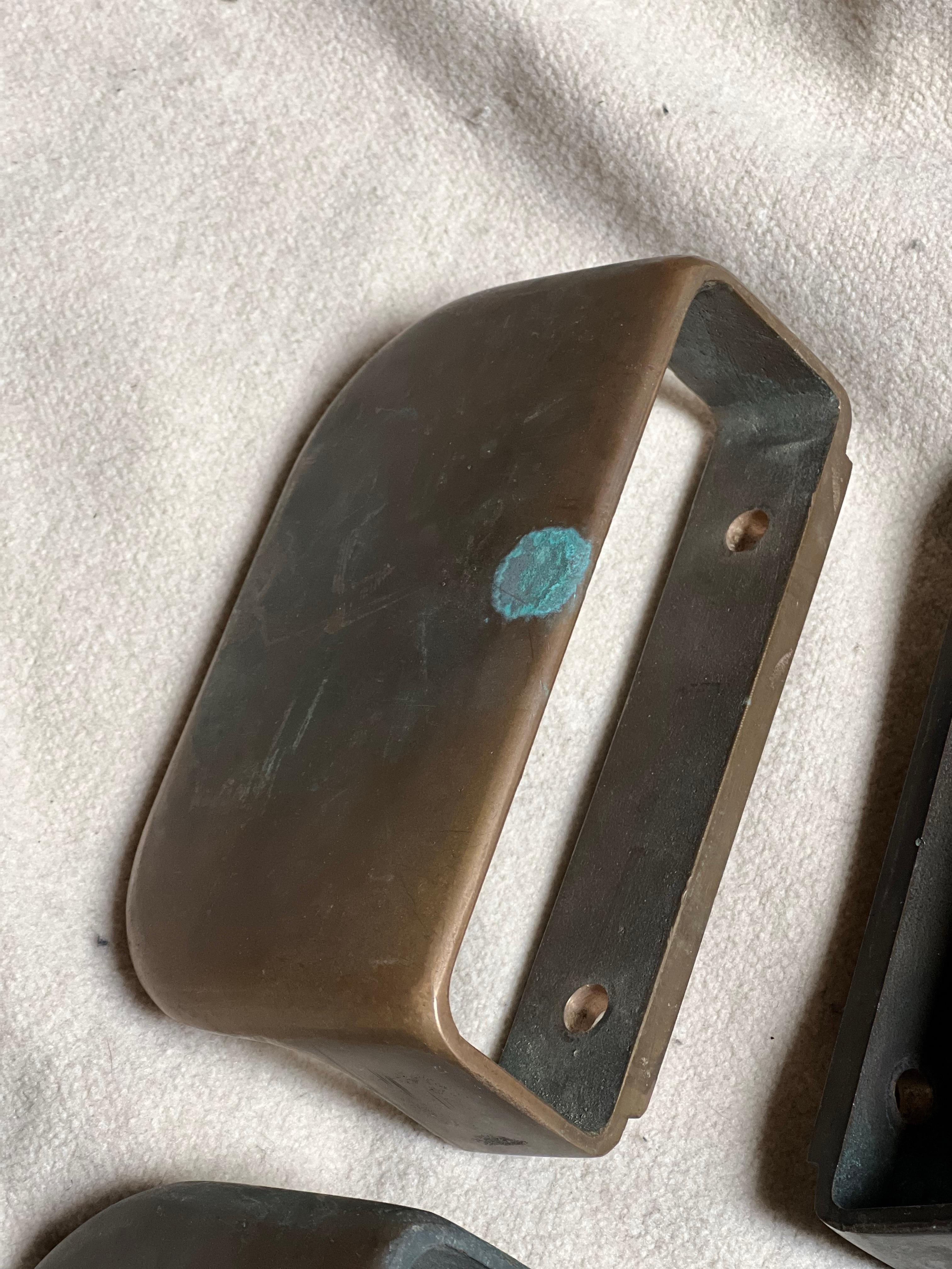 Finish Bronze Türgriffe Serie von 4 alle original + Patina Midcentury Himmel (Finnisch) im Angebot