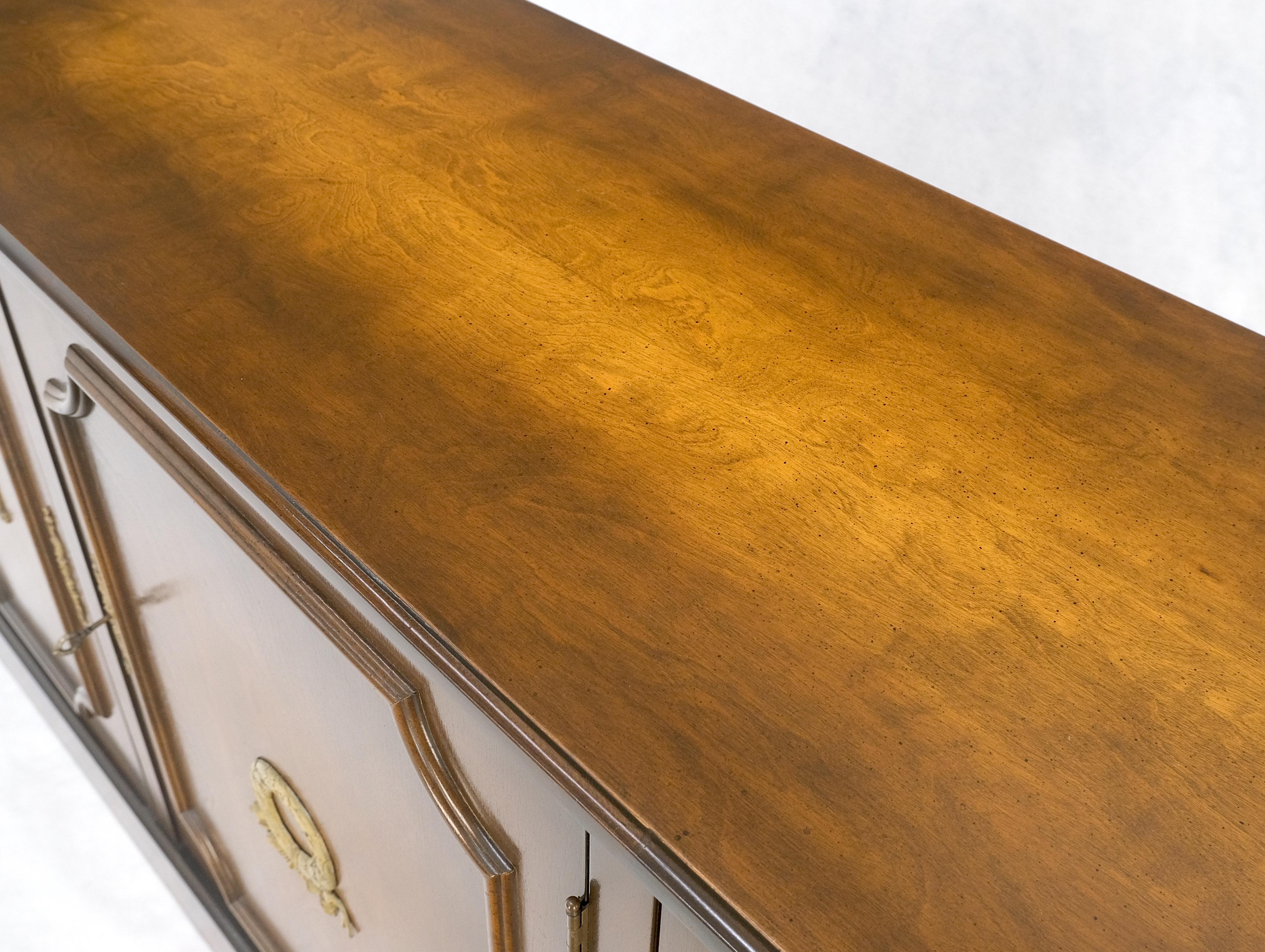 ¡Acabado FONDO Bronce Montajes Tres Puertas 4 Cajones Aparador Credenza Armario MINT!