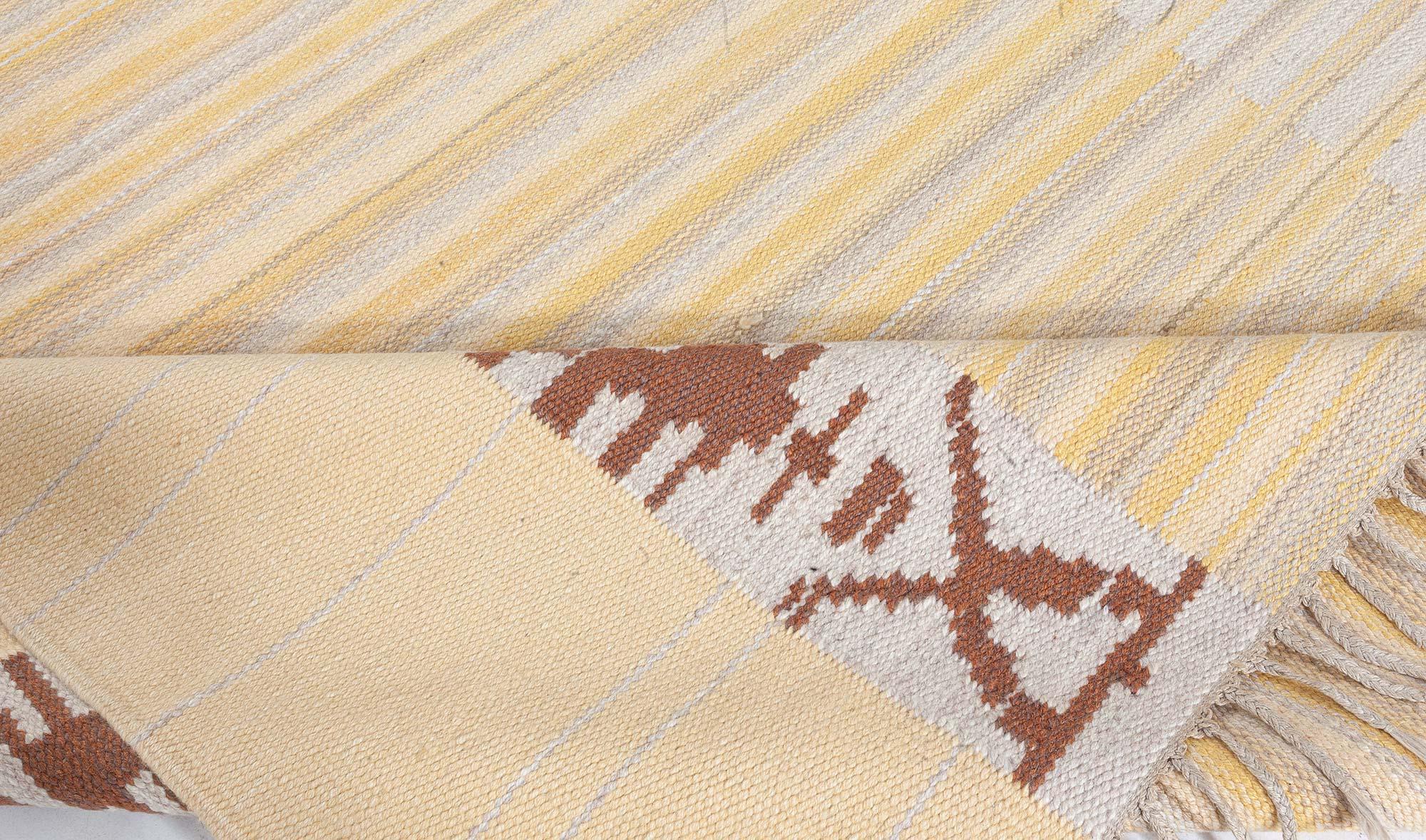 Finnland Flachgewebe-Teppich von Alestalon Mattokutomo
Größe: 5'5